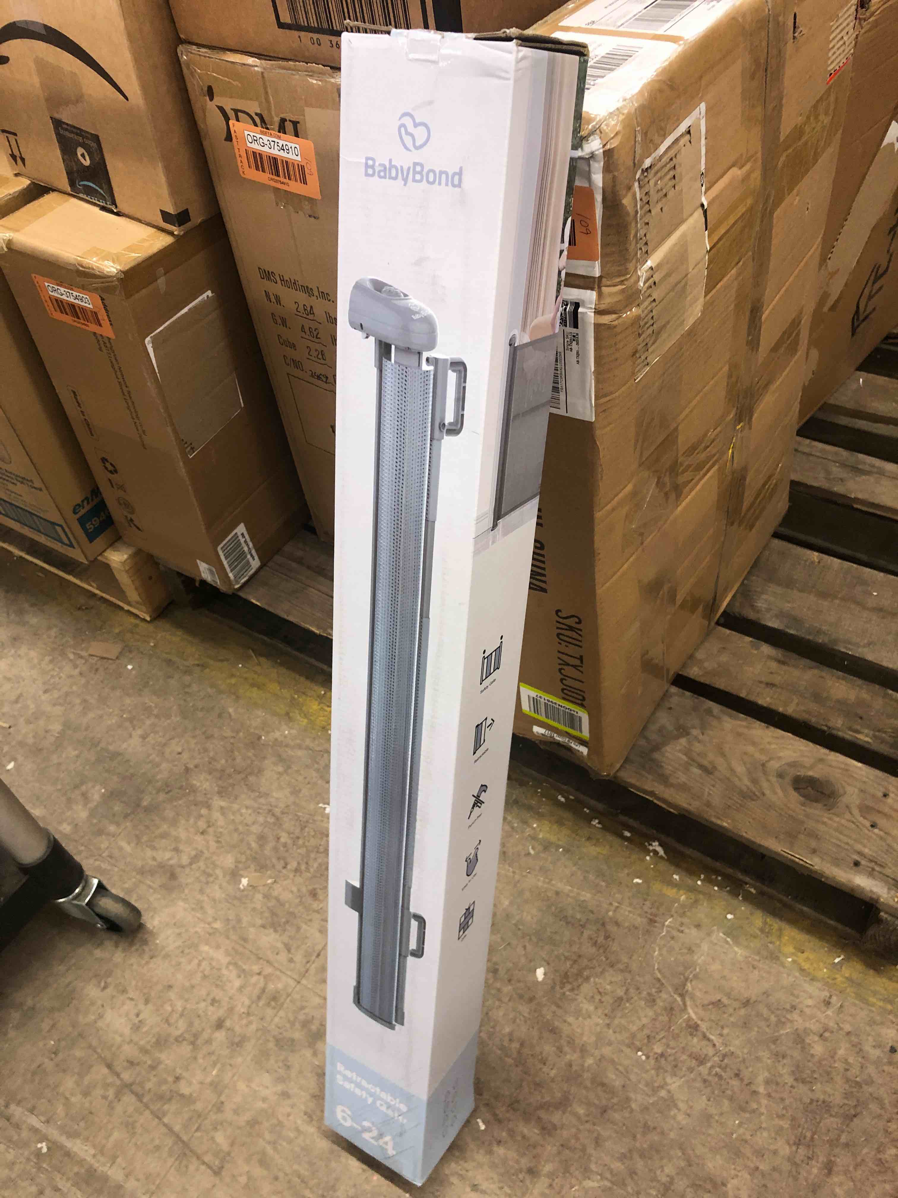 YOOFOR Retractable Baby Gate, Extra Wide Safety Kids or Pets Gate, 33