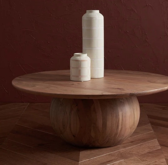 SAFAVIEH Couture Gabribella Rd Wood Coffee Table - 35.5 IN W x 35.5 IN D x 13.5 IN H - Natural