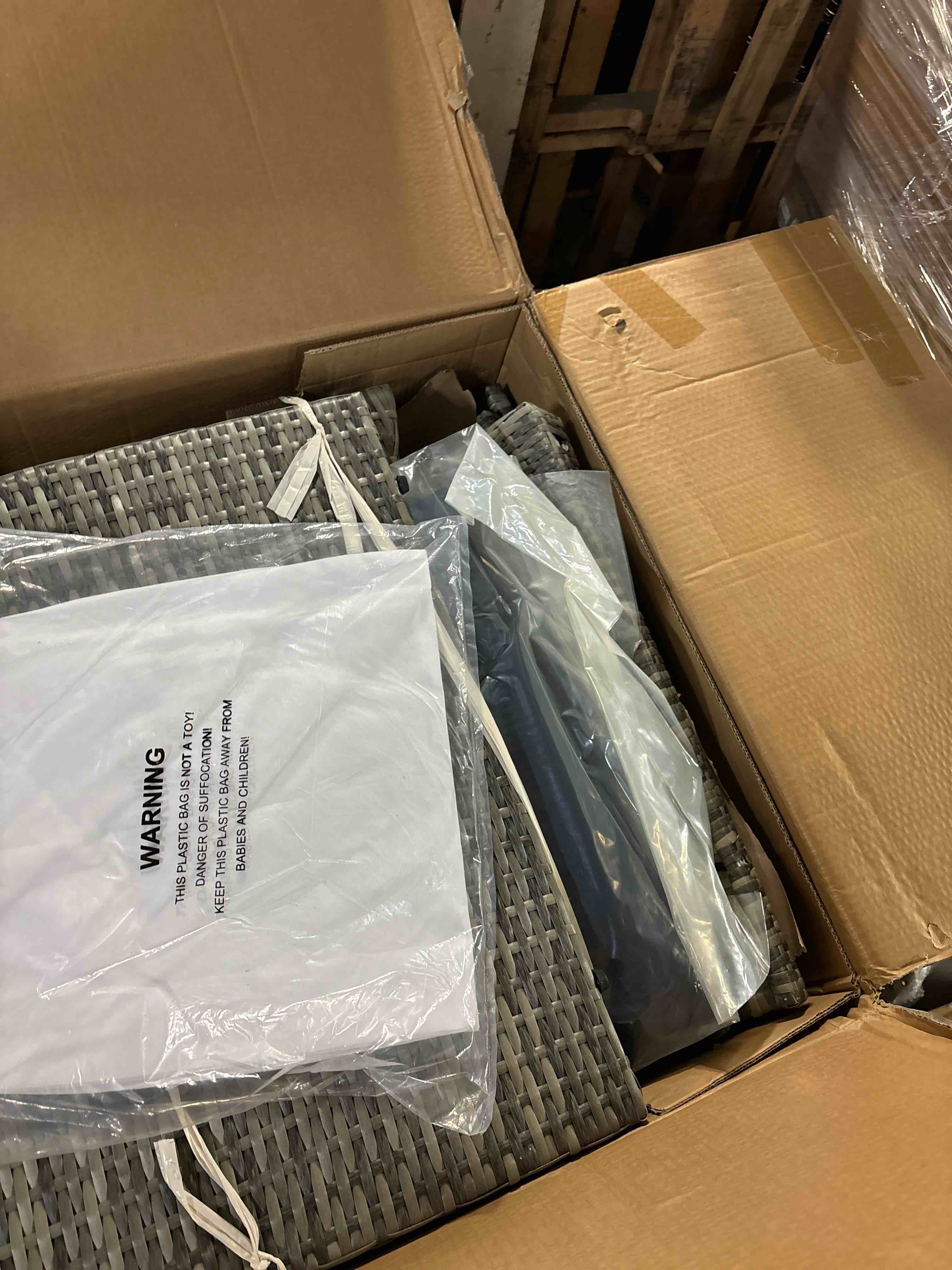 https://s3.amazonaws.com/lotting-images-prod/phillipi/ORG3766959_1726073165399.jpeg