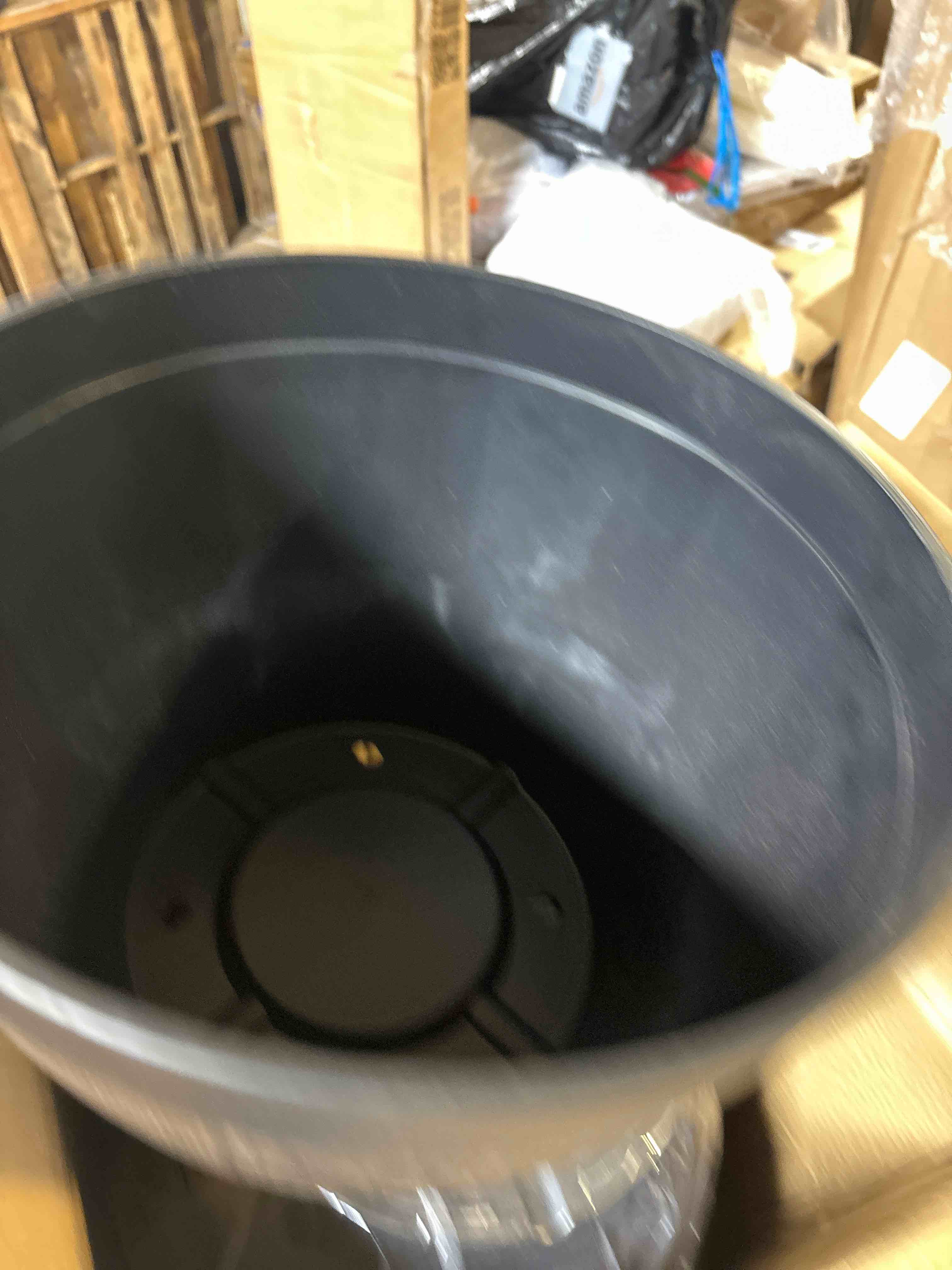 Quarut Large Plastic 4 Pack14 inch Plant Pots,Whiskey Barrel Planters