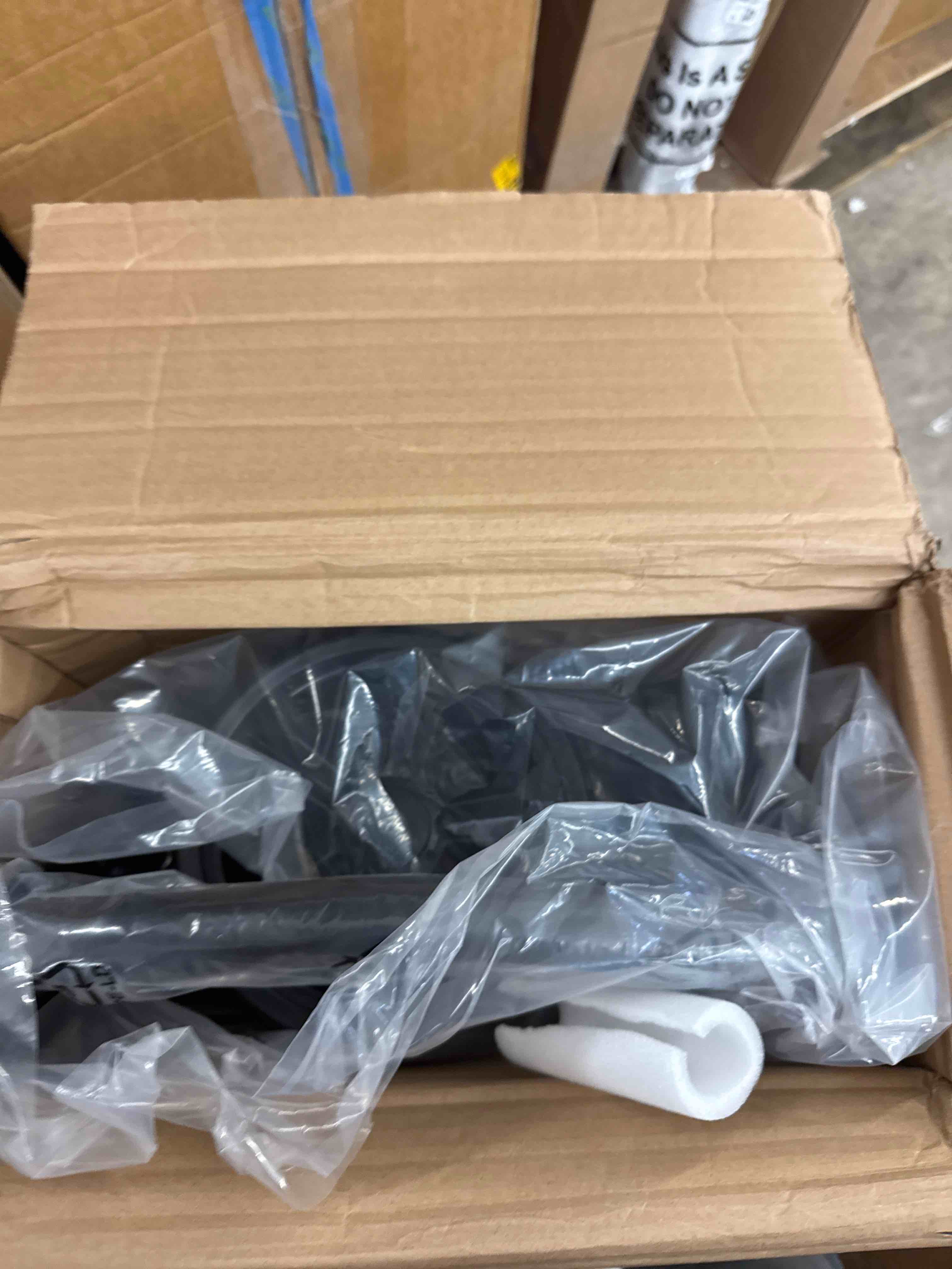 https://s3.amazonaws.com/lotting-images-prod/phillipi/ORG3768707_1729006633089.jpeg