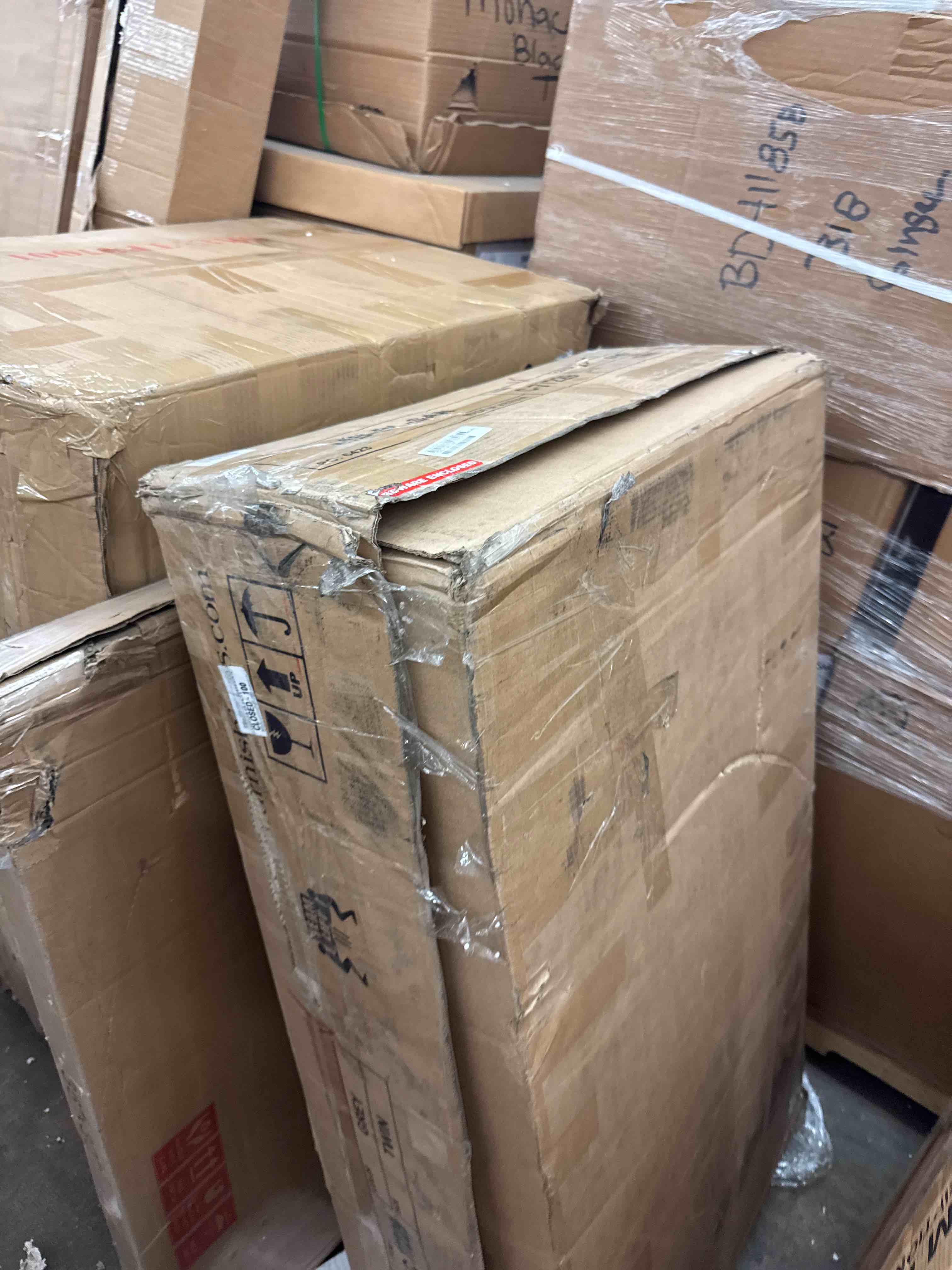 https://s3.amazonaws.com/lotting-images-prod/phillipi/ORG3768766_1729193549133.jpeg