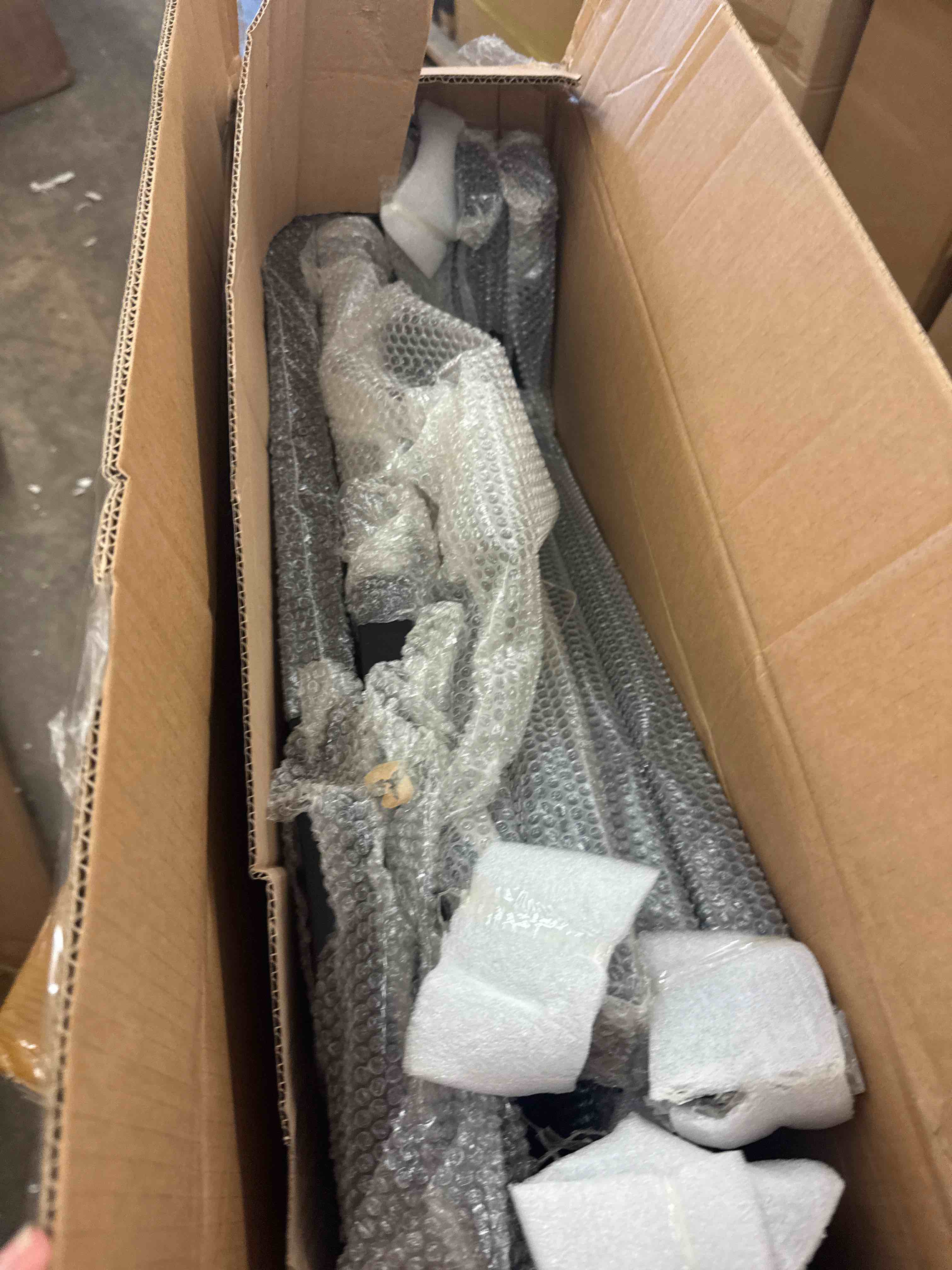 https://s3.amazonaws.com/lotting-images-prod/phillipi/ORG3768776_1729259010798.jpeg