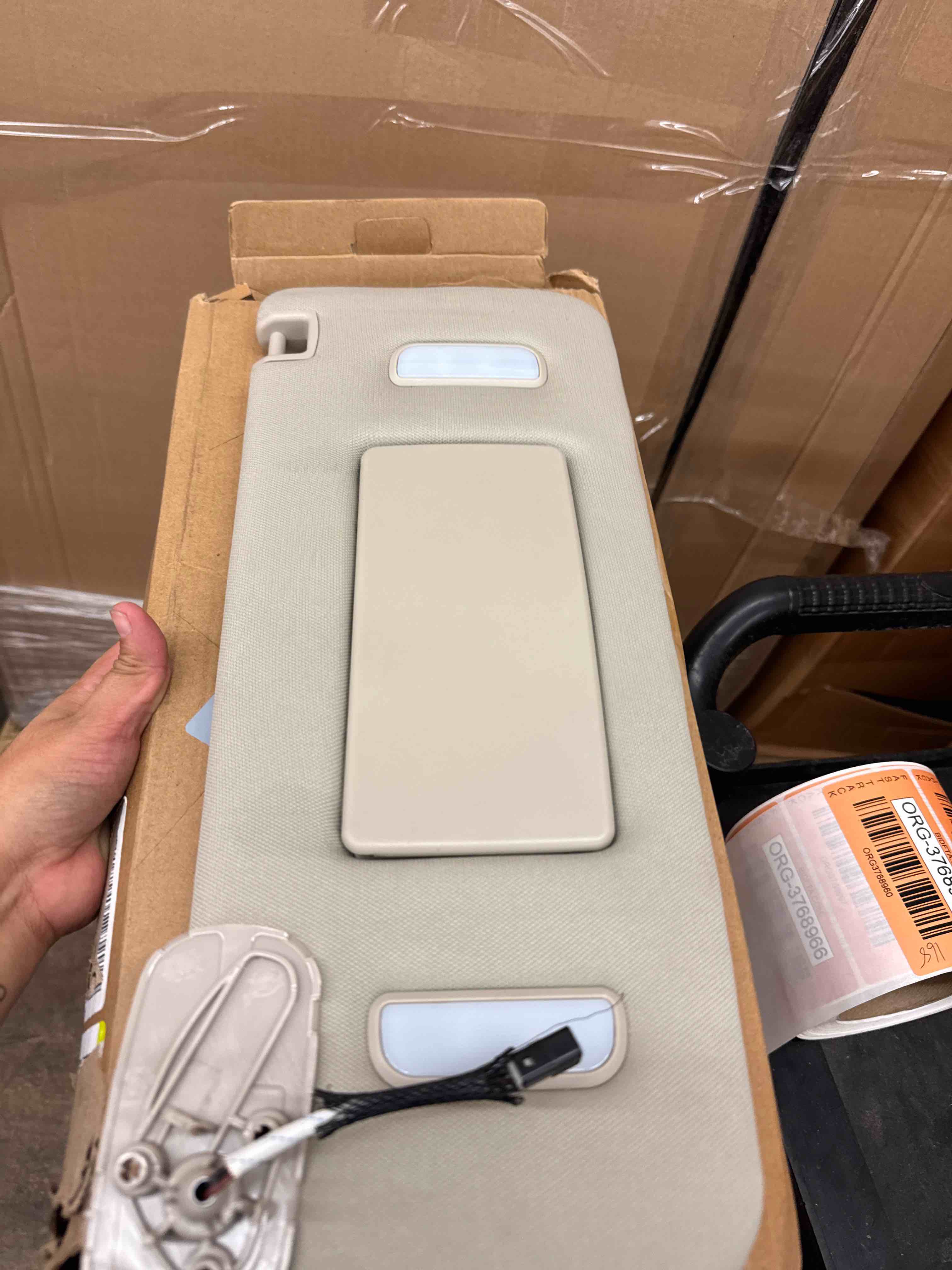 JDMON Left Driver Side Sun Visor Compatible with Chevy Silverado Suburban Tahoe GMC Sierra Yukon Cadillac Escalade 2007 2008 2009 2010 2011 2012 2013 Replace 22850306 (Beige)