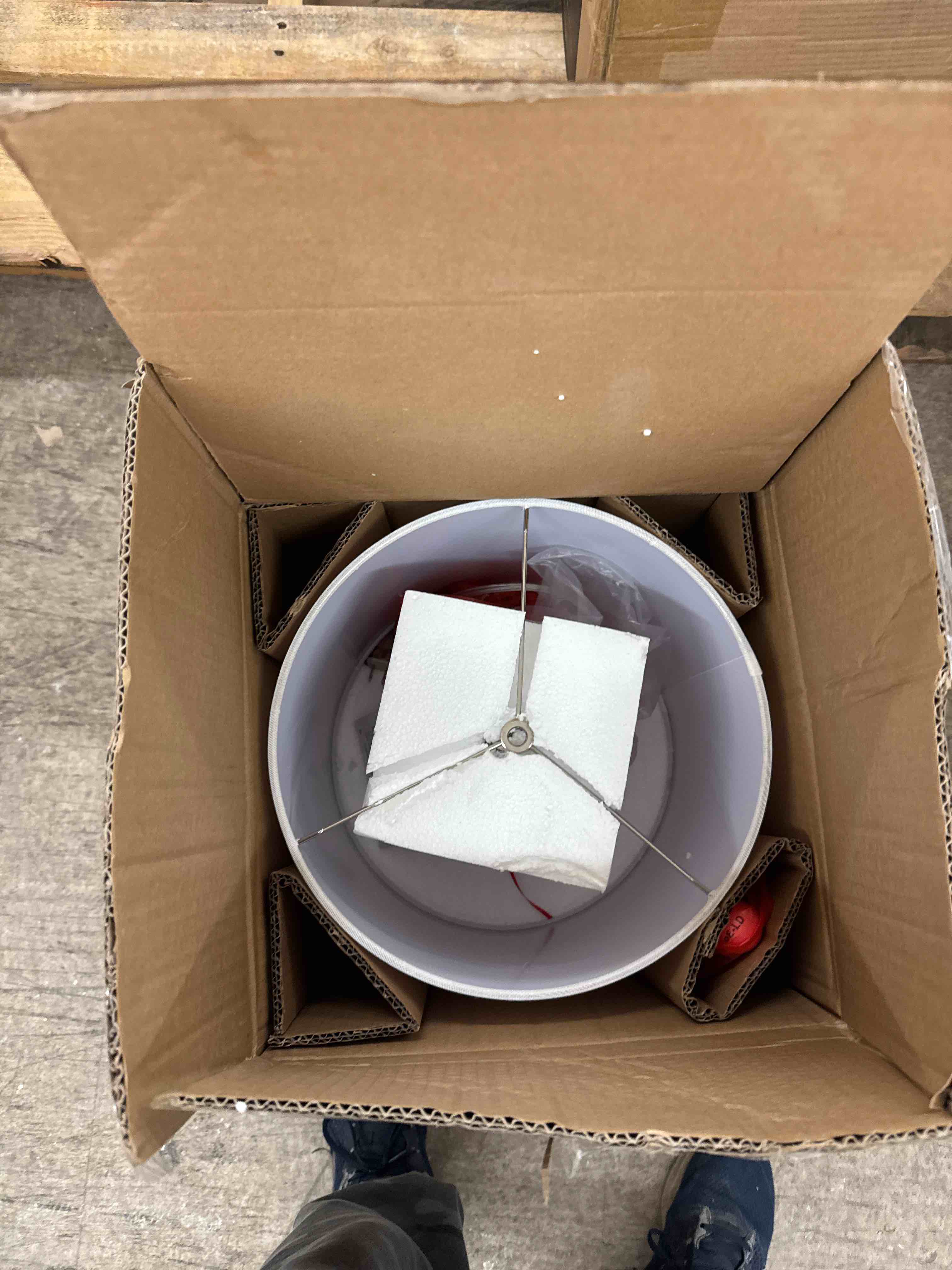 https://s3.amazonaws.com/lotting-images-prod/phillipi/ORG3769758_1732553974323.jpeg