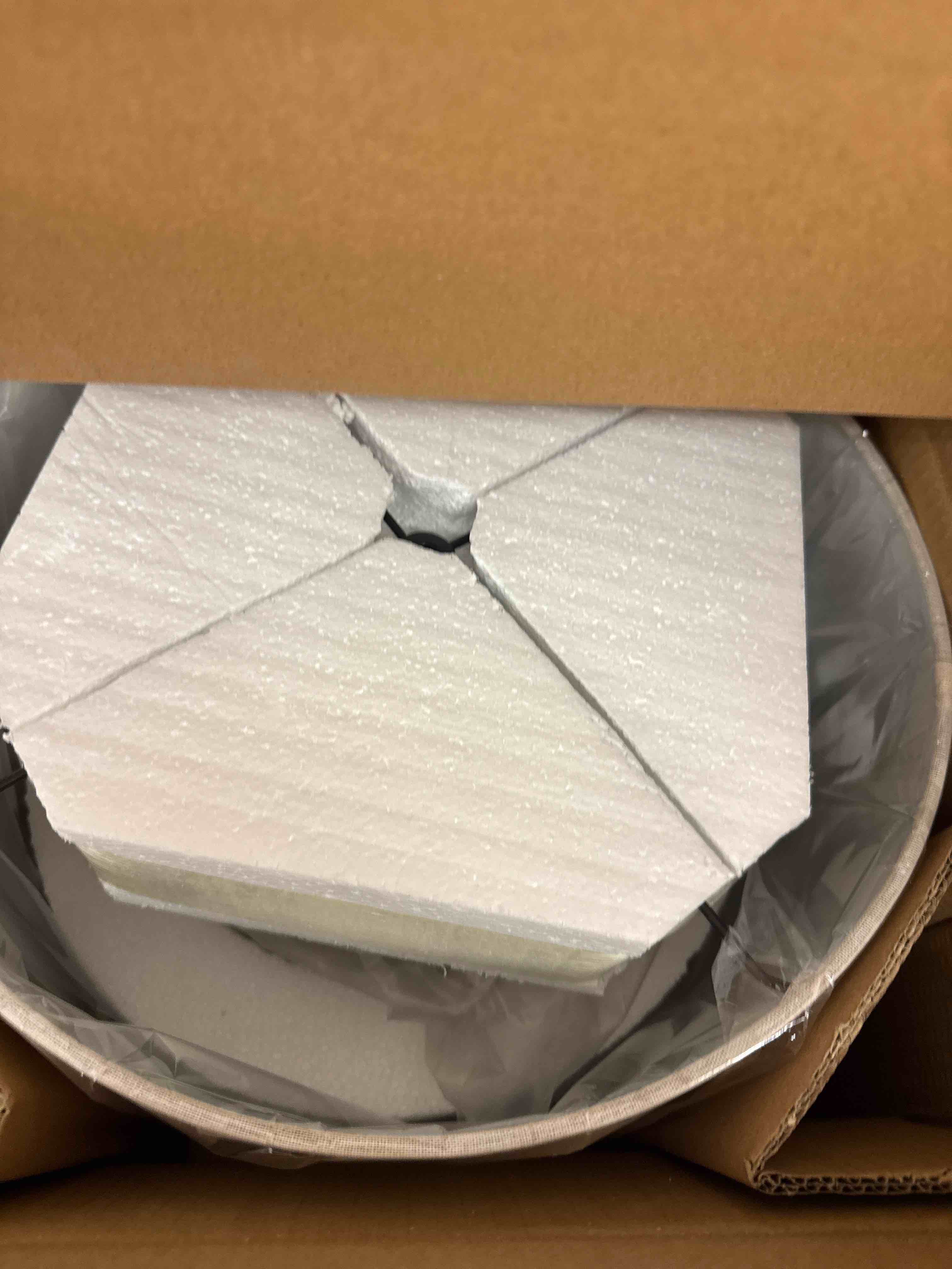 https://s3.amazonaws.com/lotting-images-prod/phillipi/ORG3769768_1732555635539.jpeg