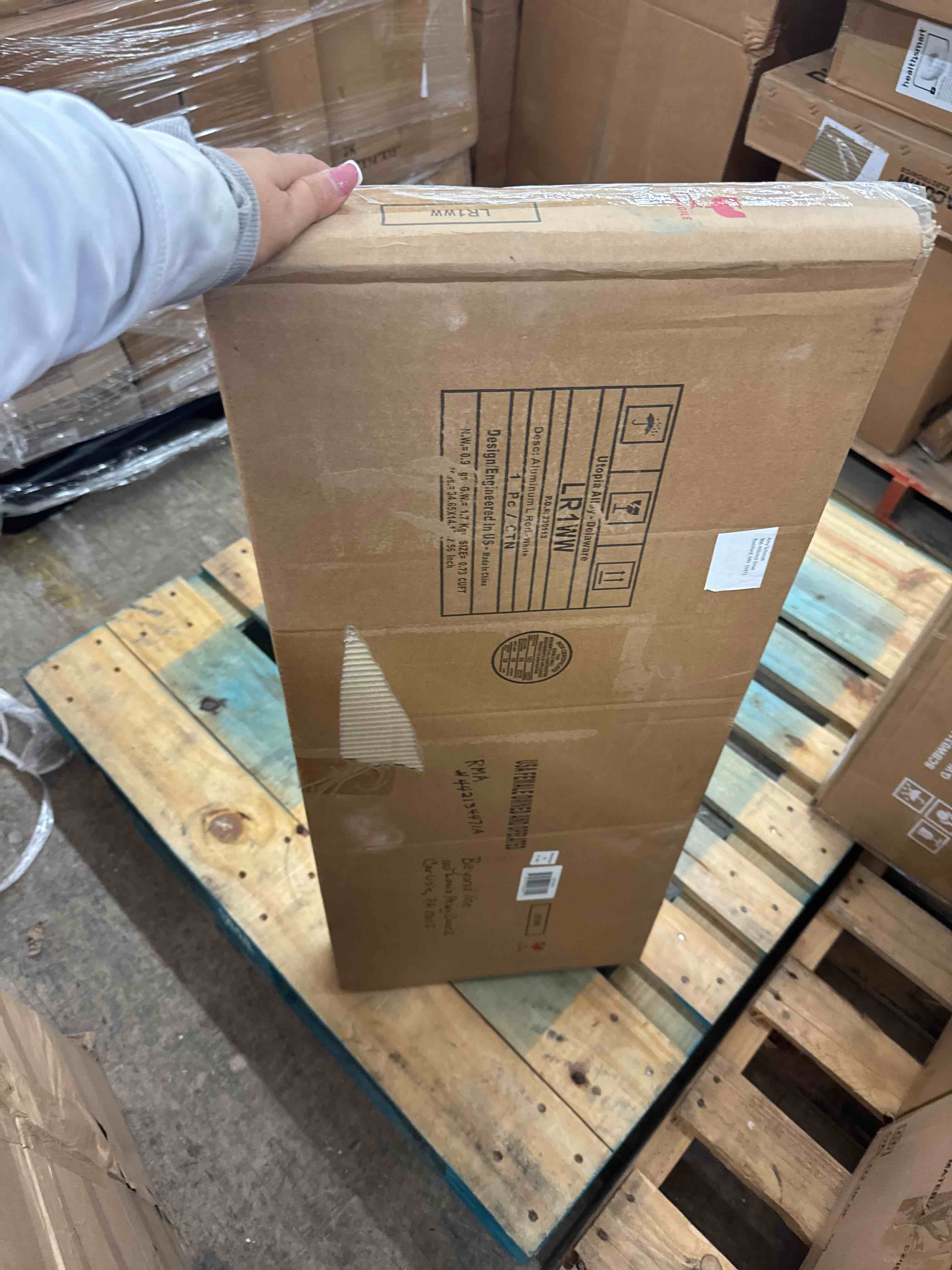 https://s3.amazonaws.com/lotting-images-prod/phillipi/ORG3769771_1732556346811.jpeg