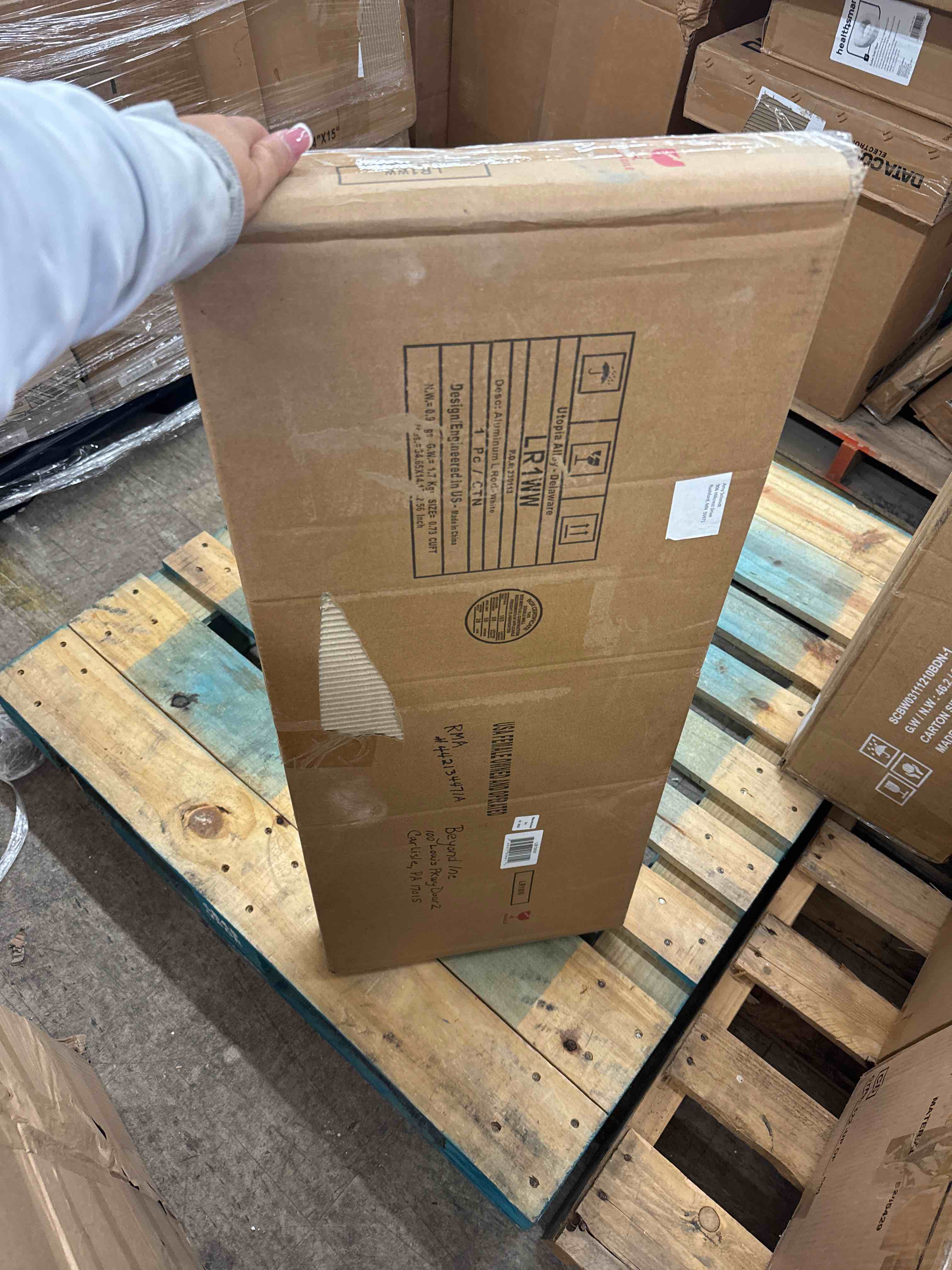 https://s3.amazonaws.com/lotting-images-prod/phillipi/ORG3769771_1732556347939.jpeg