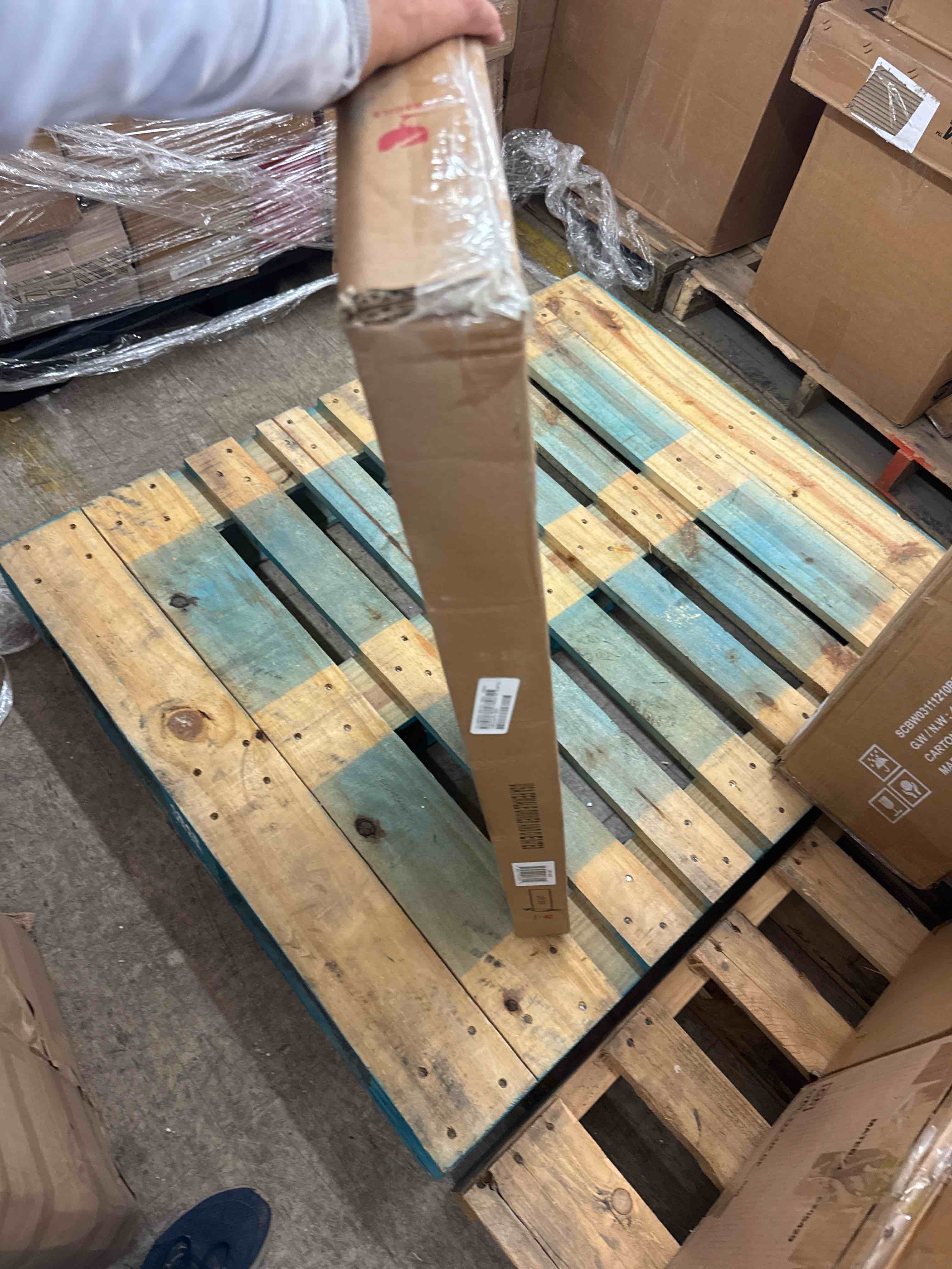 https://s3.amazonaws.com/lotting-images-prod/phillipi/ORG3769771_1732556349573.jpeg