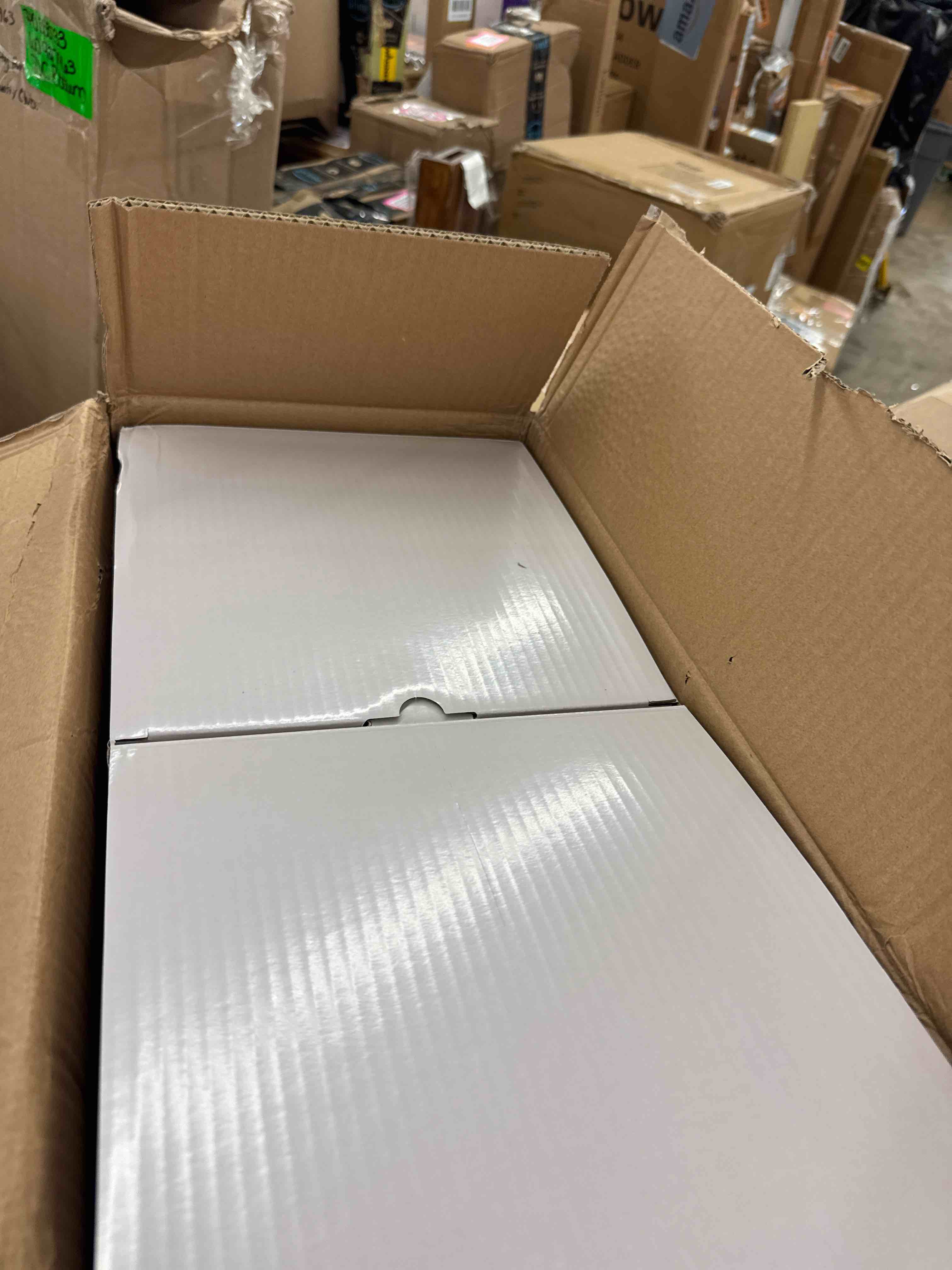 https://s3.amazonaws.com/lotting-images-prod/phillipi/ORG3769775_1732557135110.jpeg