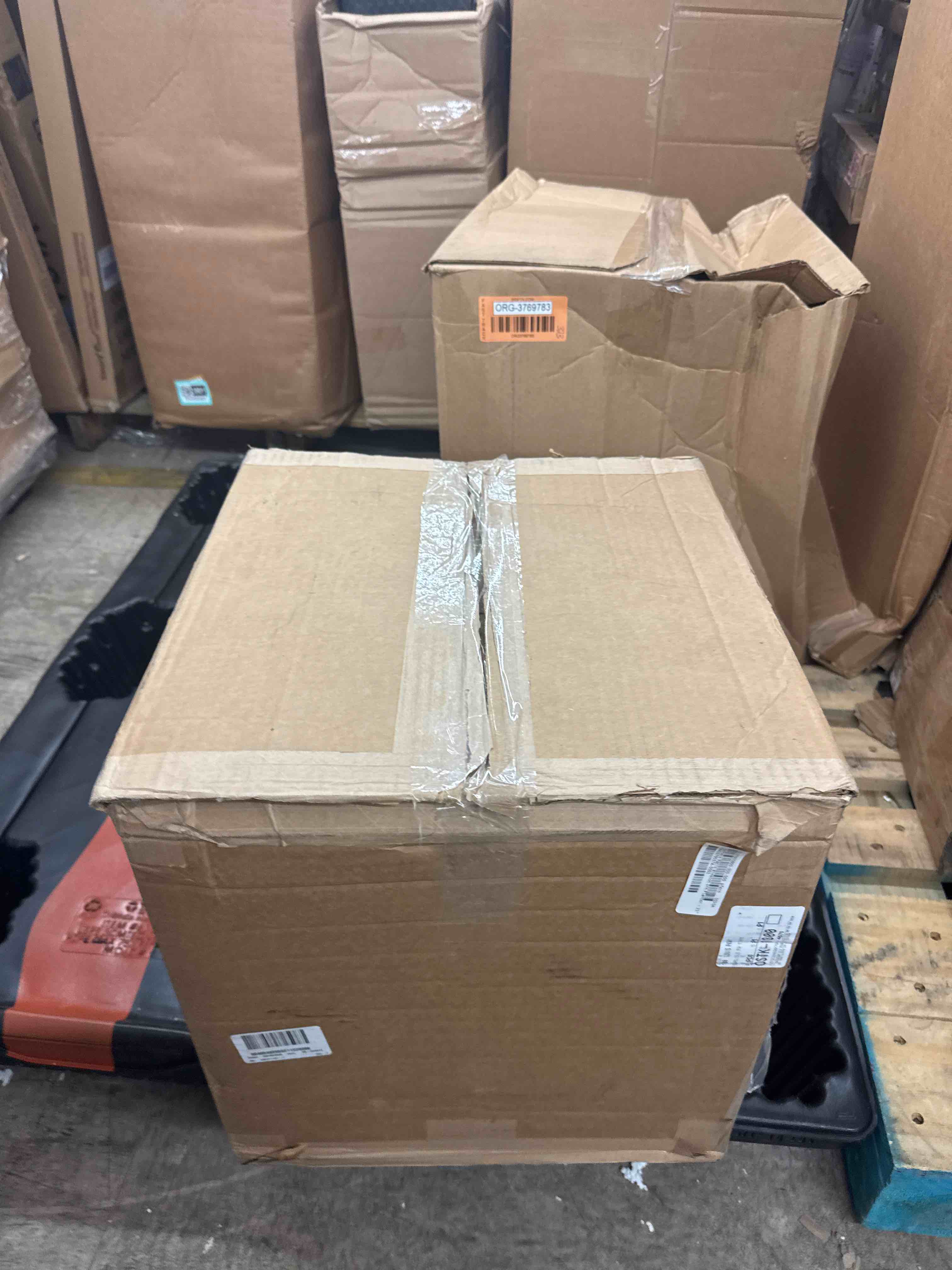 https://s3.amazonaws.com/lotting-images-prod/phillipi/ORG3769784_1732559073830.jpeg