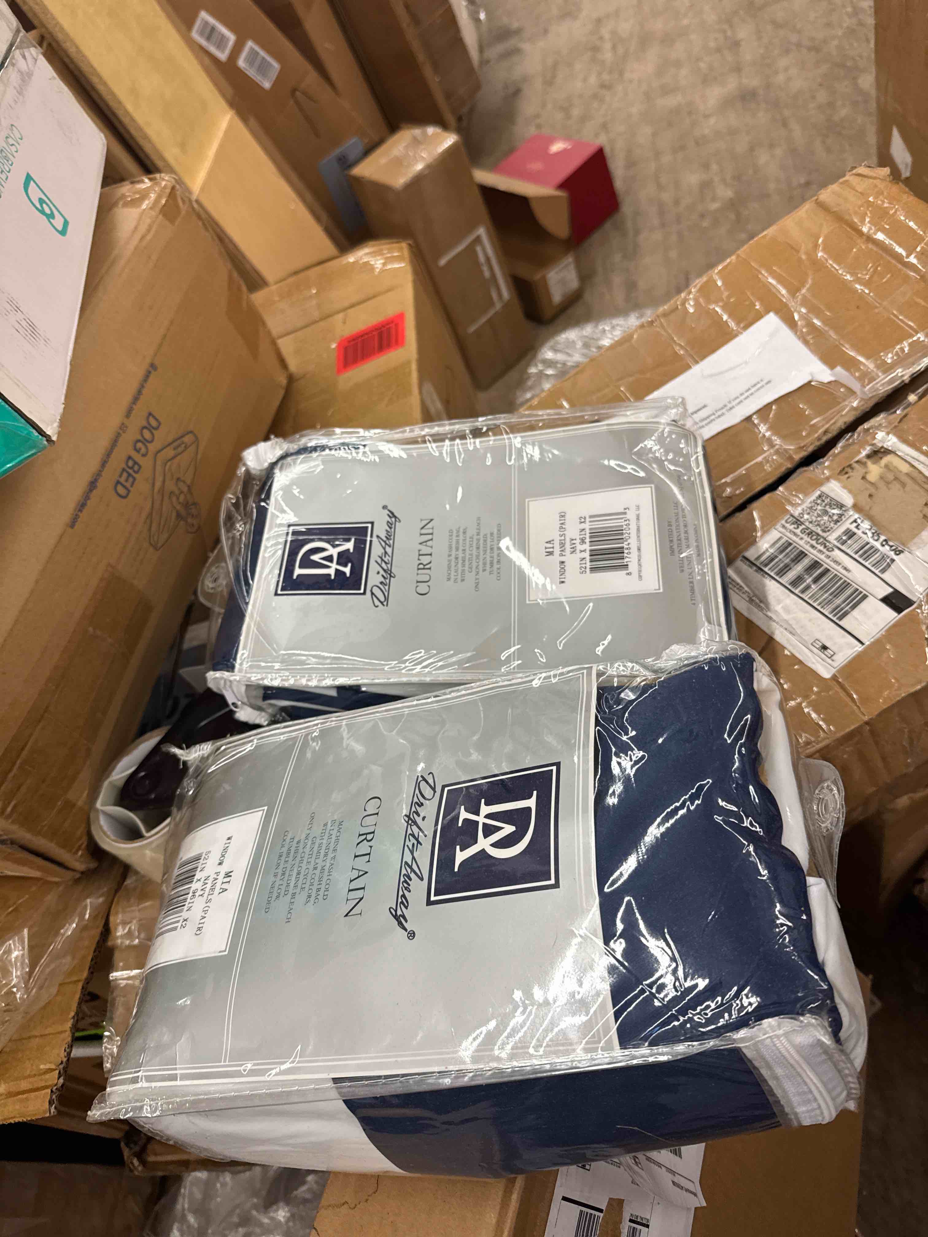 https://s3.amazonaws.com/lotting-images-prod/phillipi/ORG3769804_1732561964101.jpeg