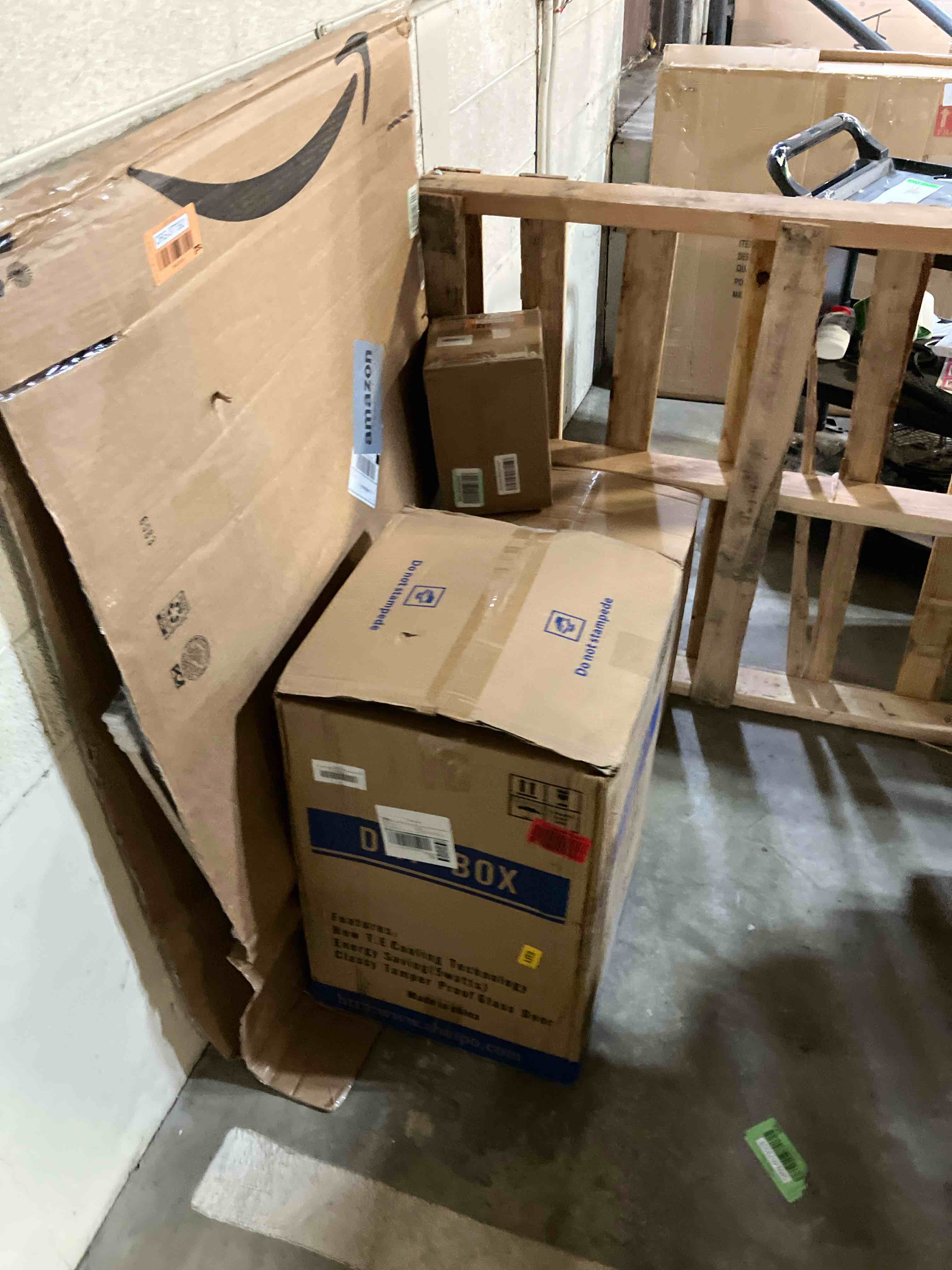 https://s3.amazonaws.com/lotting-images-prod/phillipi/ORG3773927_1734110731455.jpeg