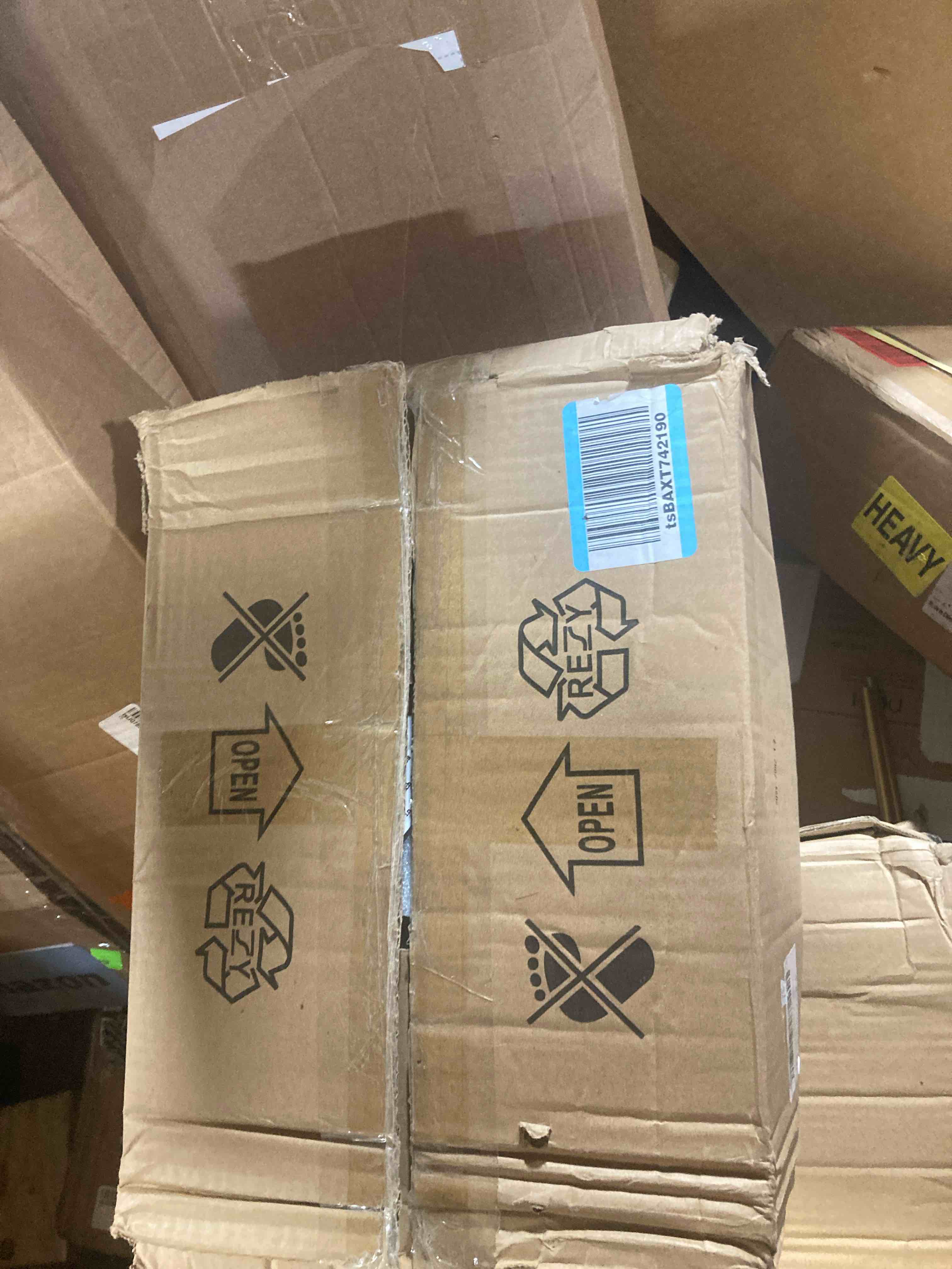 https://s3.amazonaws.com/lotting-images-prod/phillipi/ORG3774615_1729525487669.jpeg
