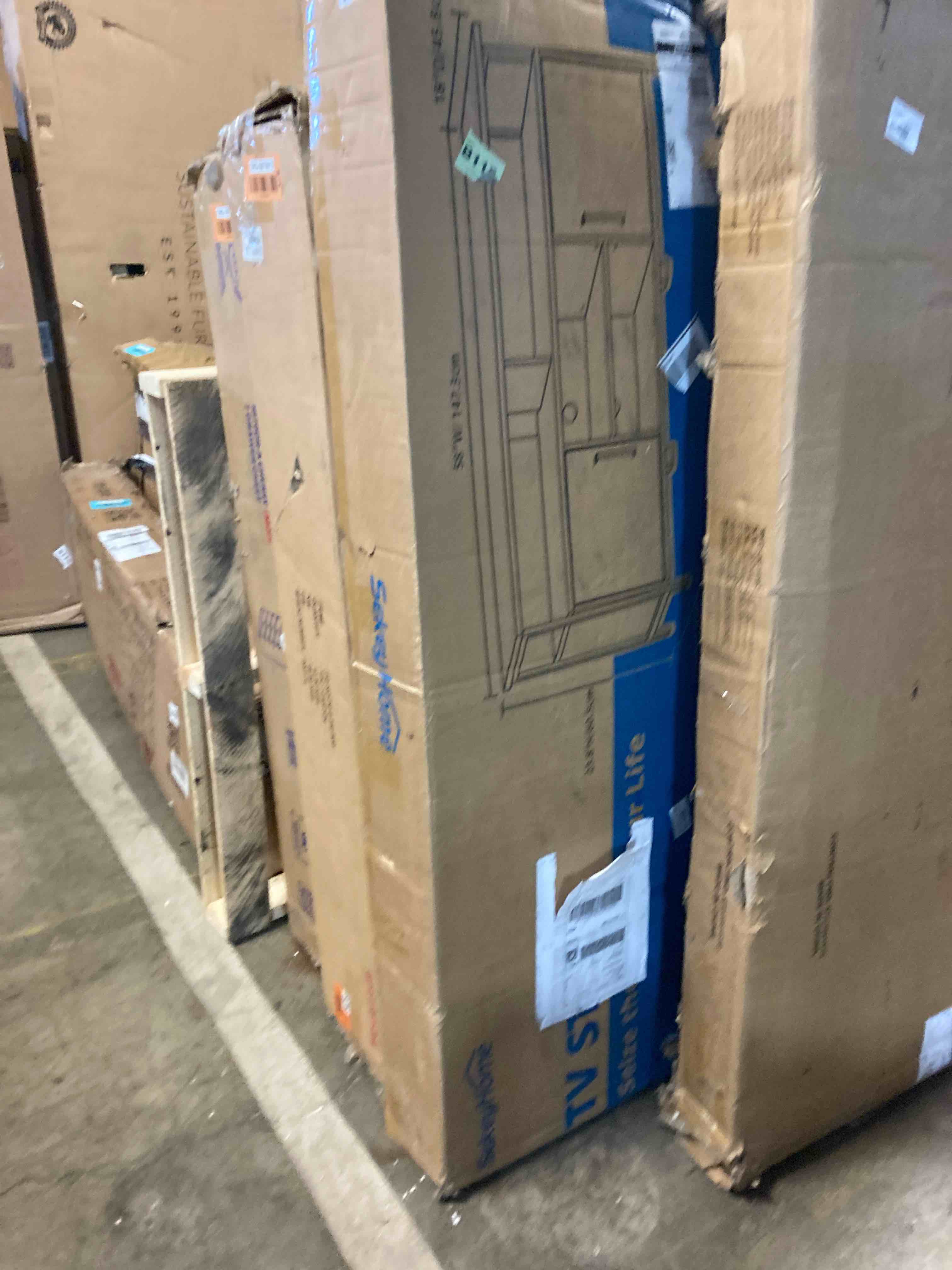 https://s3.amazonaws.com/lotting-images-prod/phillipi/ORG3870975_1713288523768.jpeg