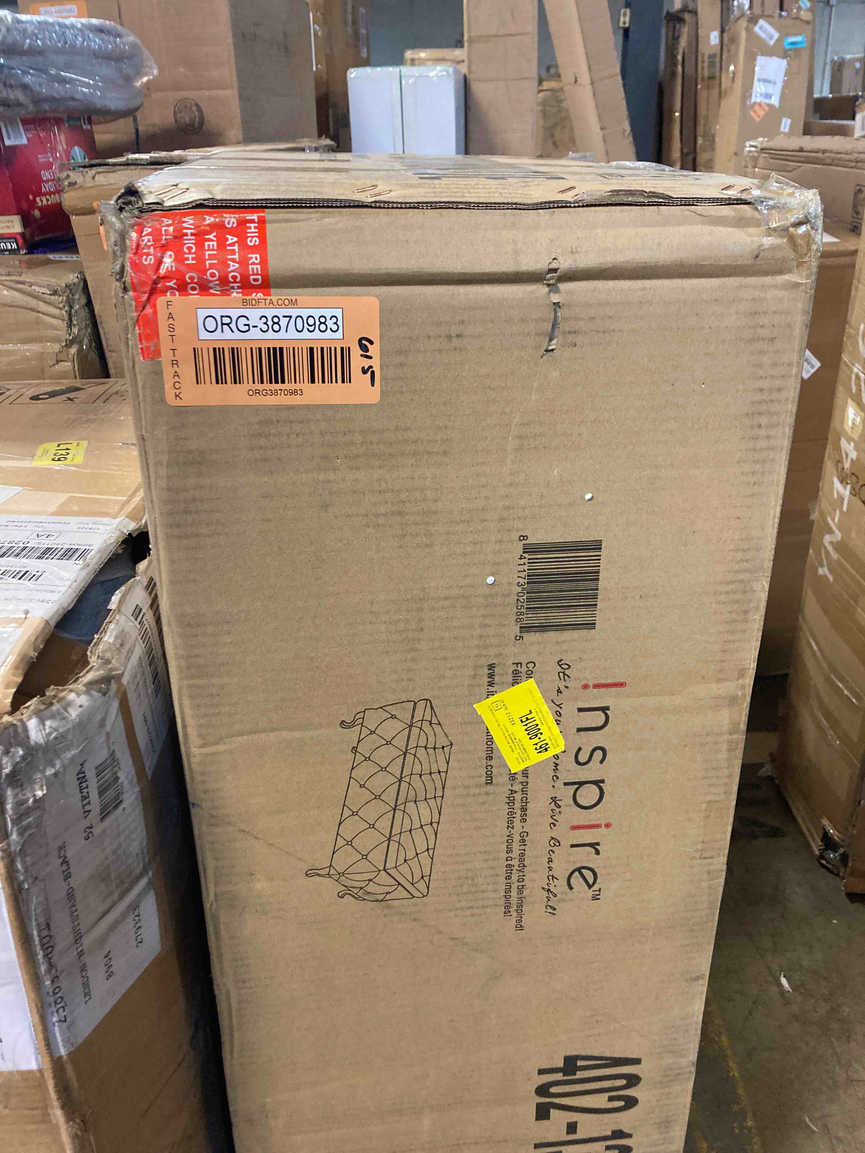 https://s3.amazonaws.com/lotting-images-prod/phillipi/ORG3870983_1713292103681.jpeg