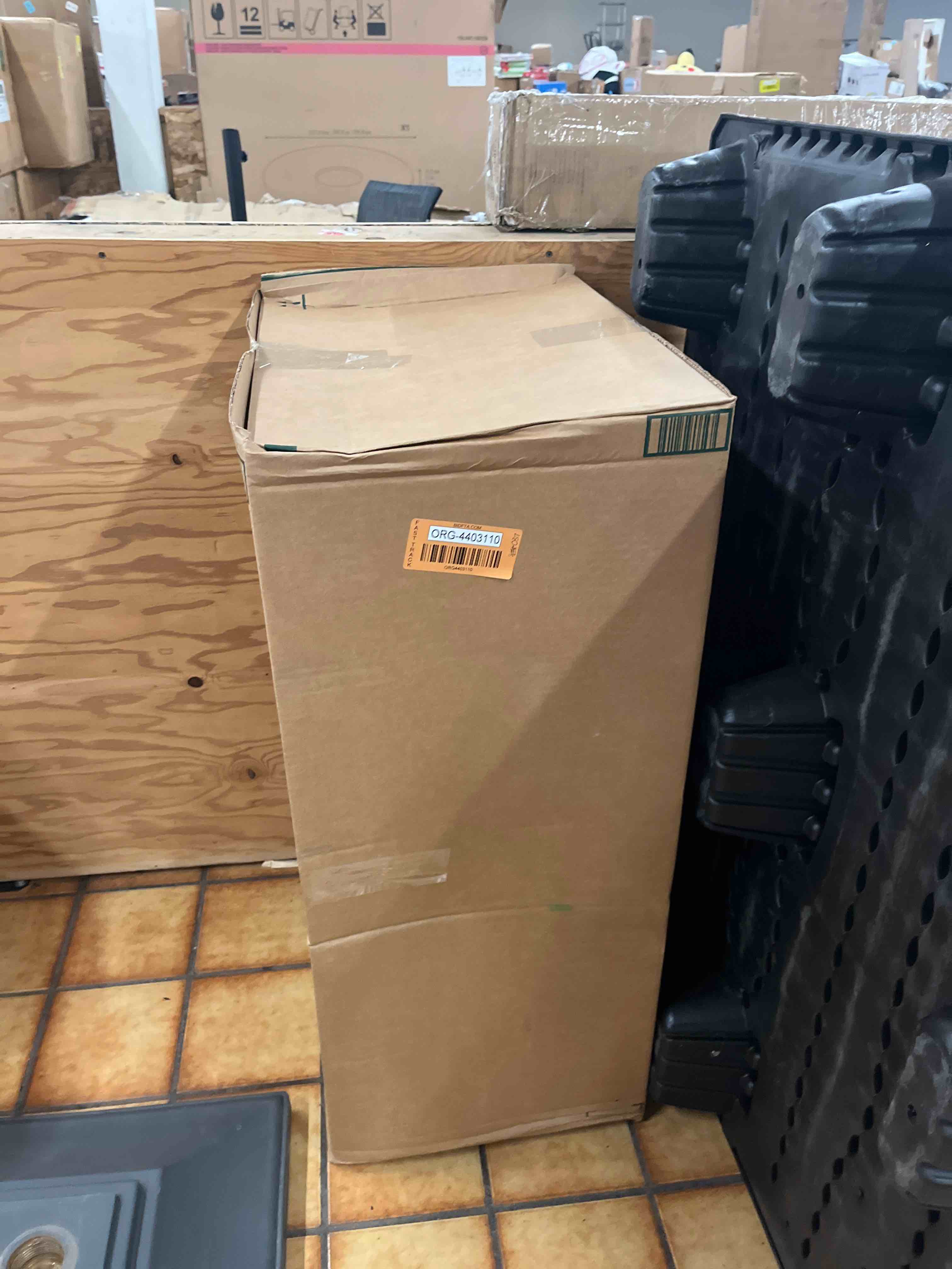 https://s3.amazonaws.com/lotting-images-prod/phillipi/ORG4403110_1752185898531.jpeg