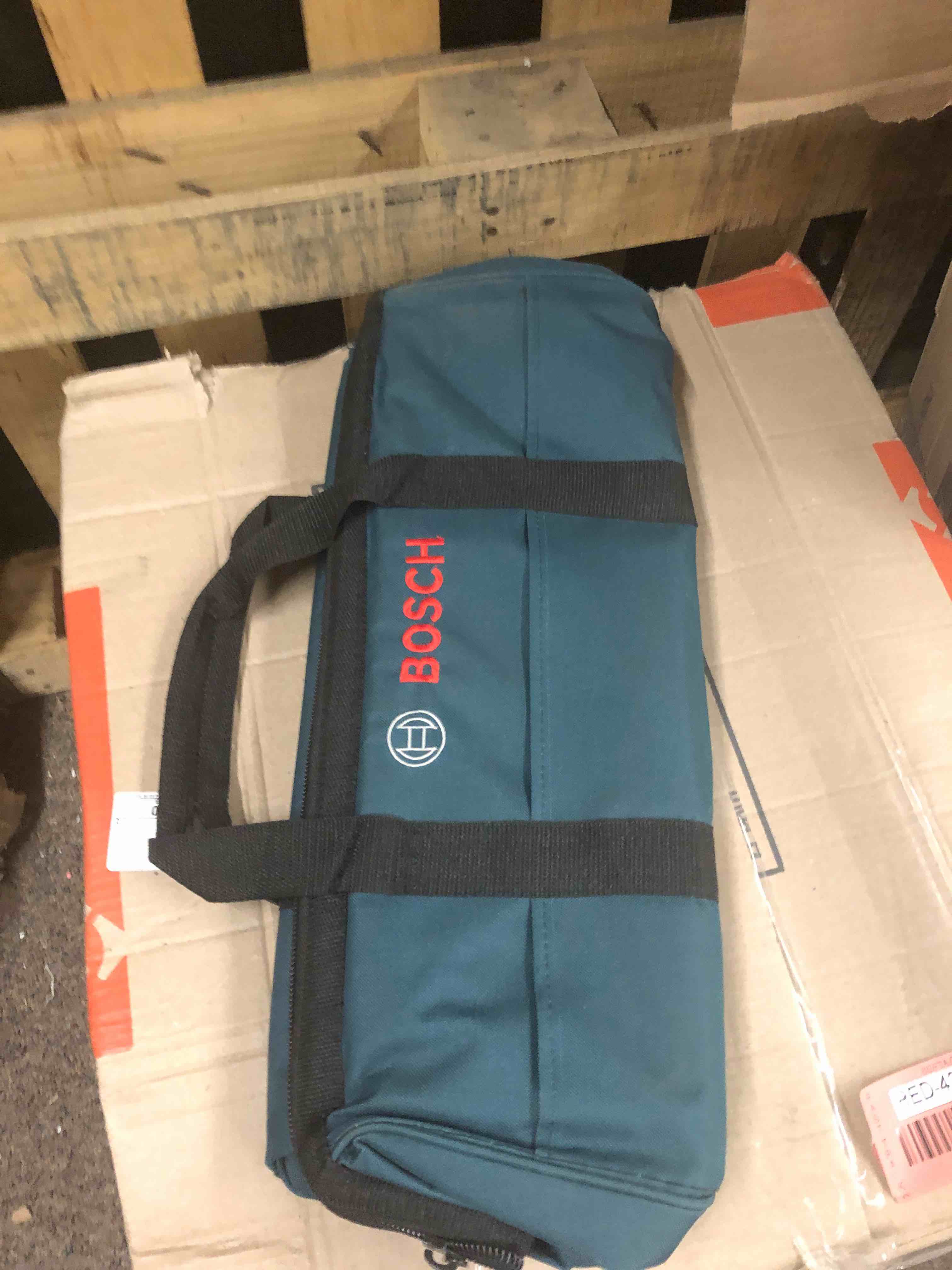 https://s3.amazonaws.com/lotting-images-prod/phillipi/ORG4404463_1686701499020.jpeg