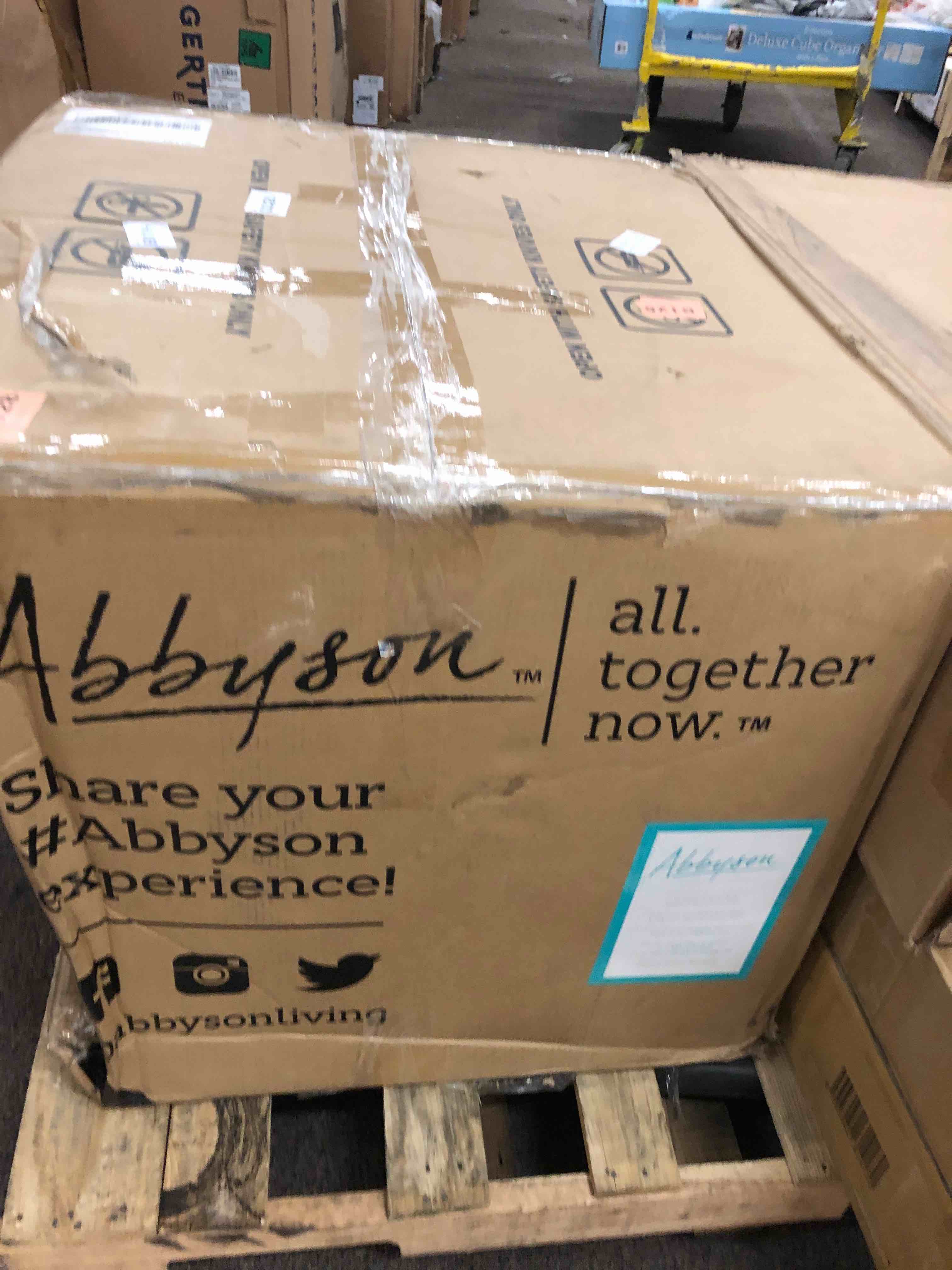 https://s3.amazonaws.com/lotting-images-prod/phillipi/ORG4404574_1686834069087.jpeg