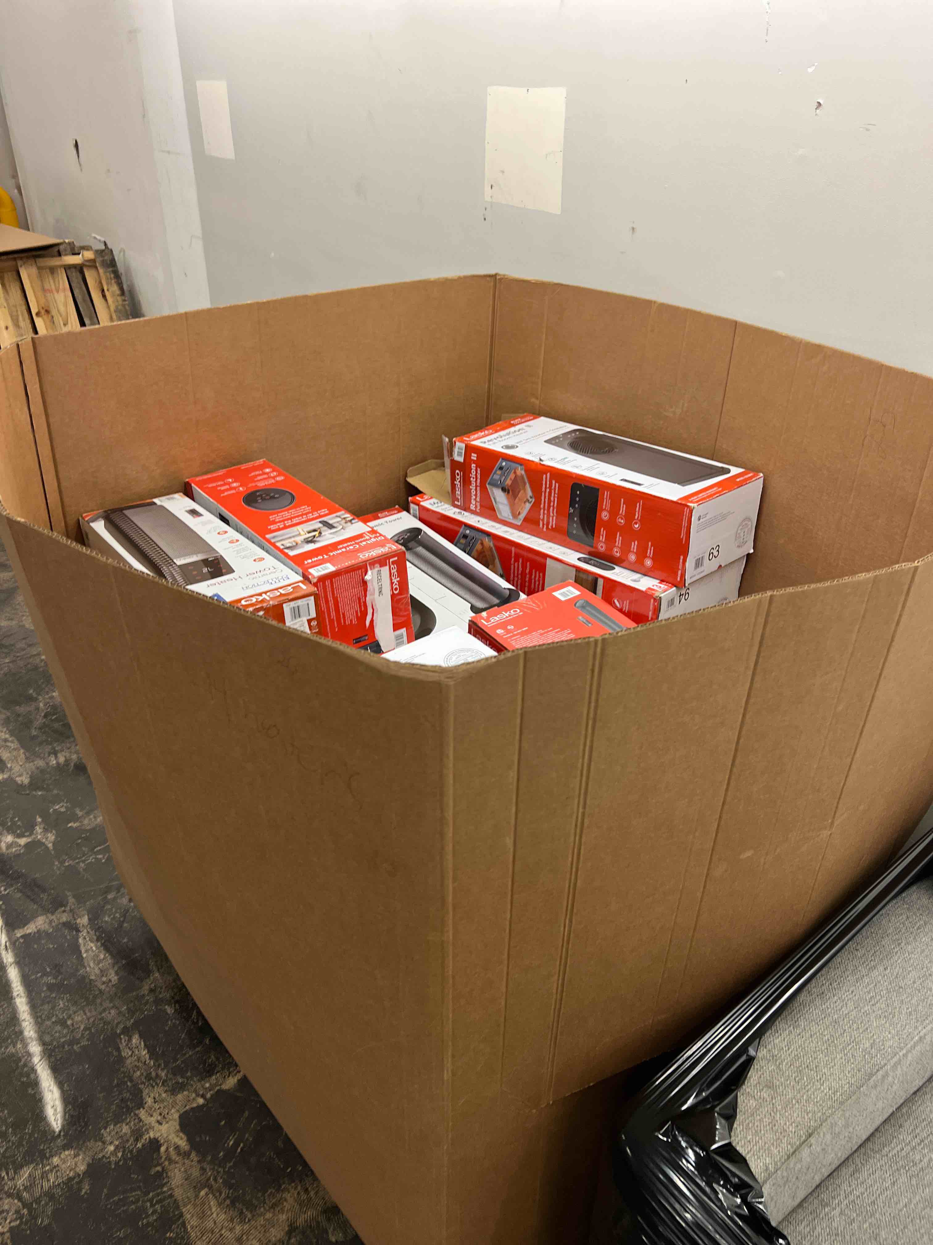 https://s3.amazonaws.com/lotting-images-prod/phillipi/ORG4466778_1746025860915.jpeg