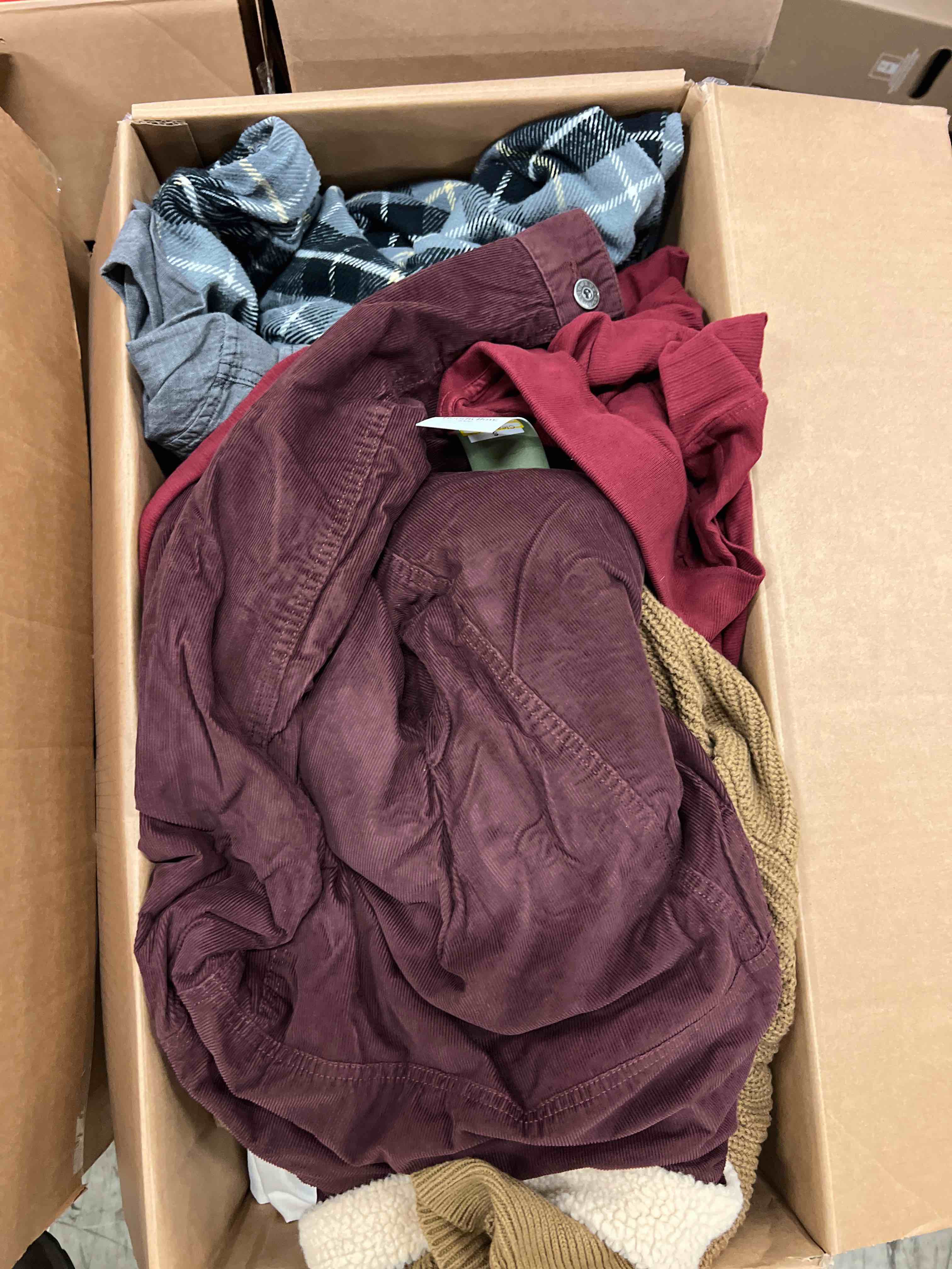 https://s3.amazonaws.com/lotting-images-prod/phillipi/ORG4466898_1758649849020.jpeg