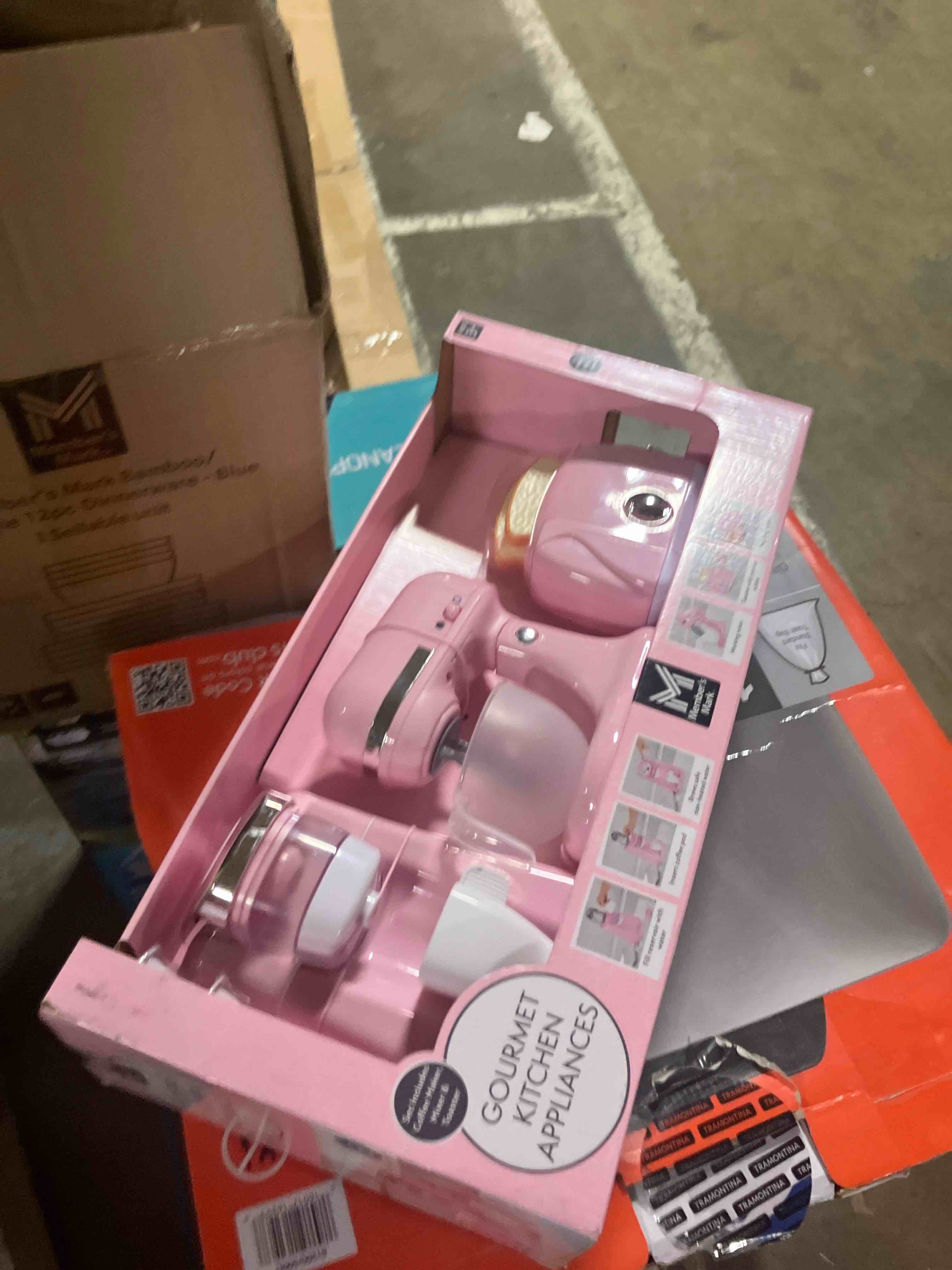 https://s3.amazonaws.com/lotting-images-prod/phillipi/ORG4517253_1723739293015.jpeg
