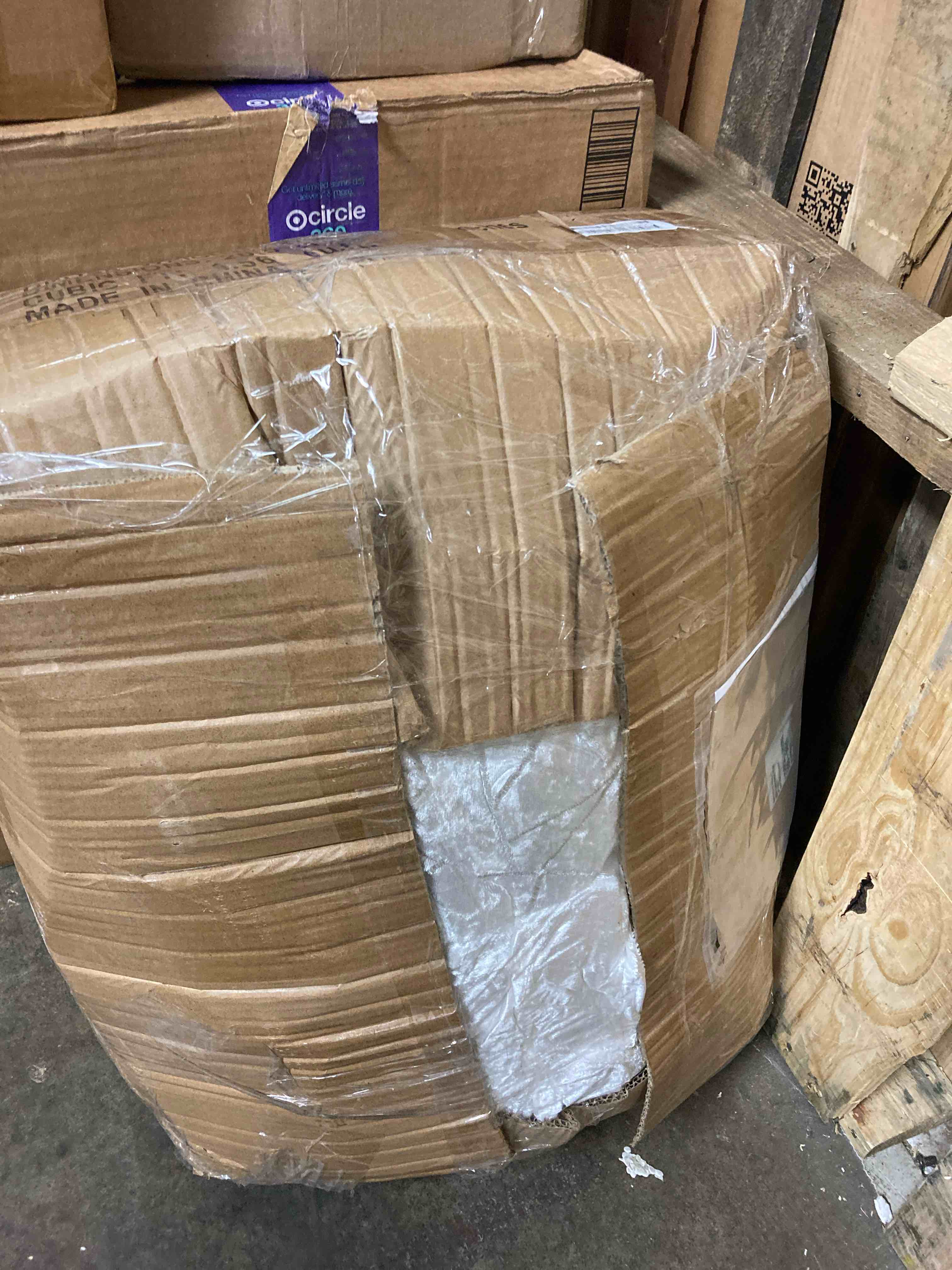https://s3.amazonaws.com/lotting-images-prod/phillipi/ORG4689024_1727454024044.jpeg