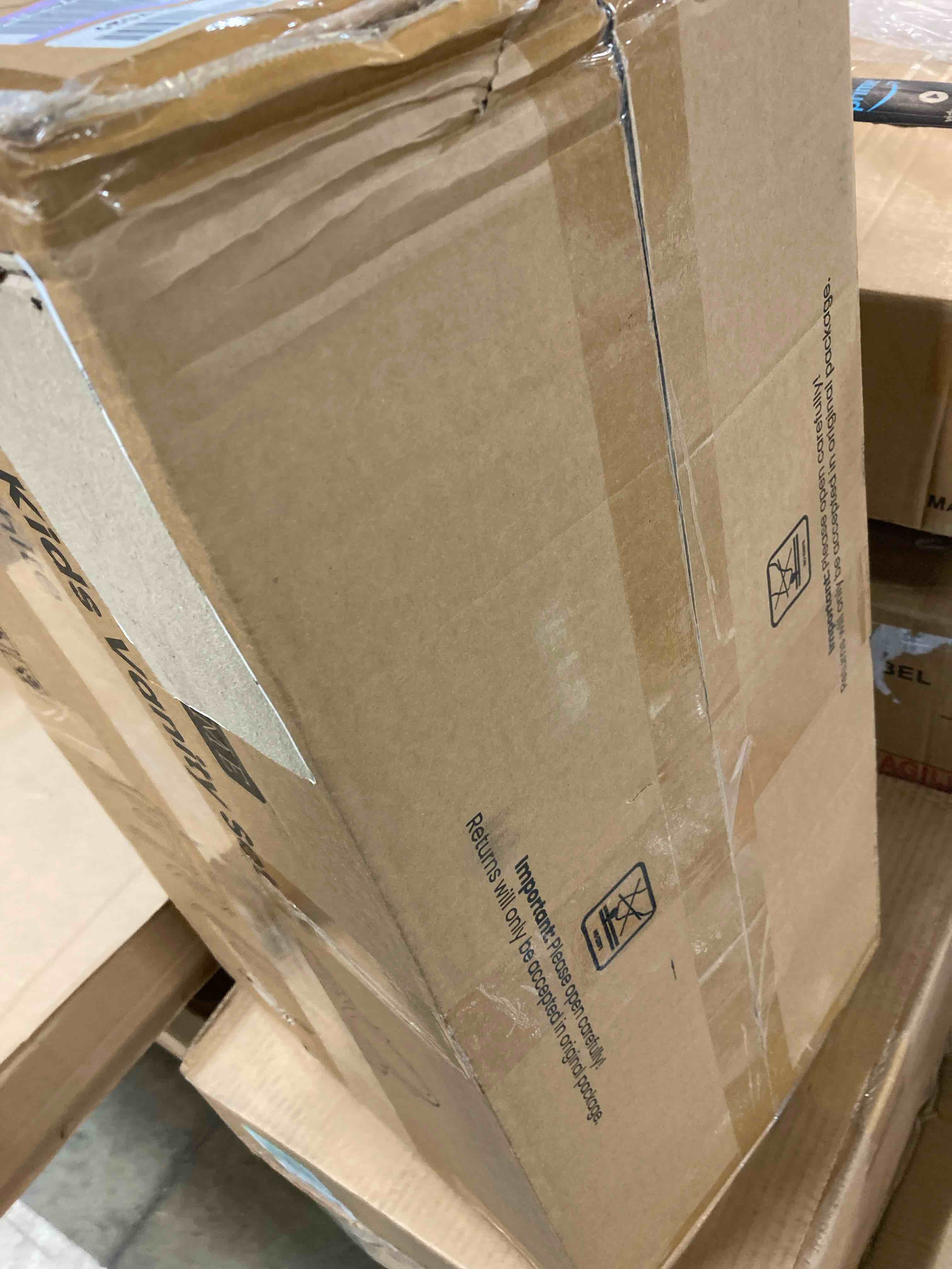 https://s3.amazonaws.com/lotting-images-prod/phillipi/ORG4713772_1707156466539.jpeg