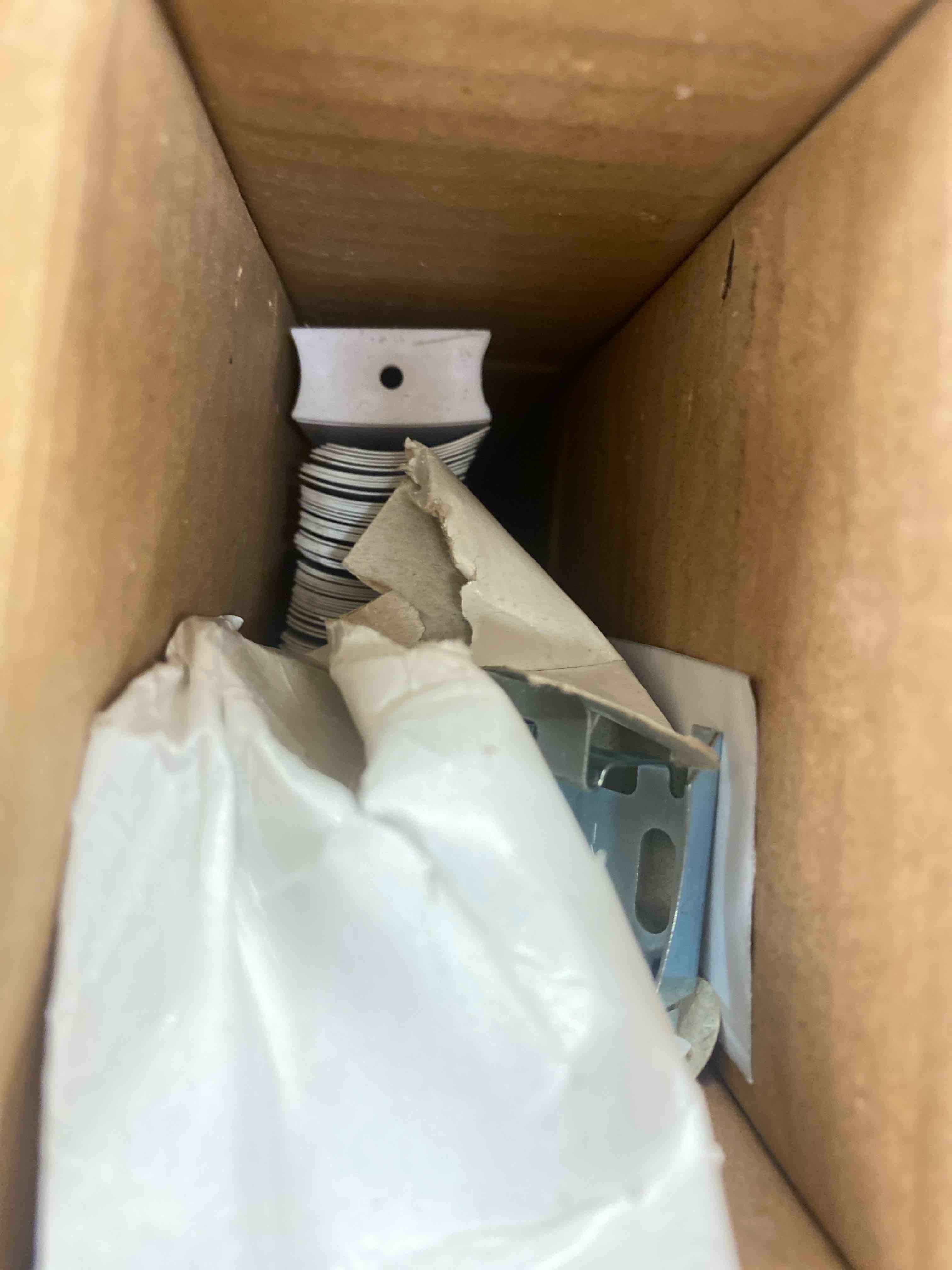 https://s3.amazonaws.com/lotting-images-prod/phillipi/ORG4880118_1708023316015.jpeg