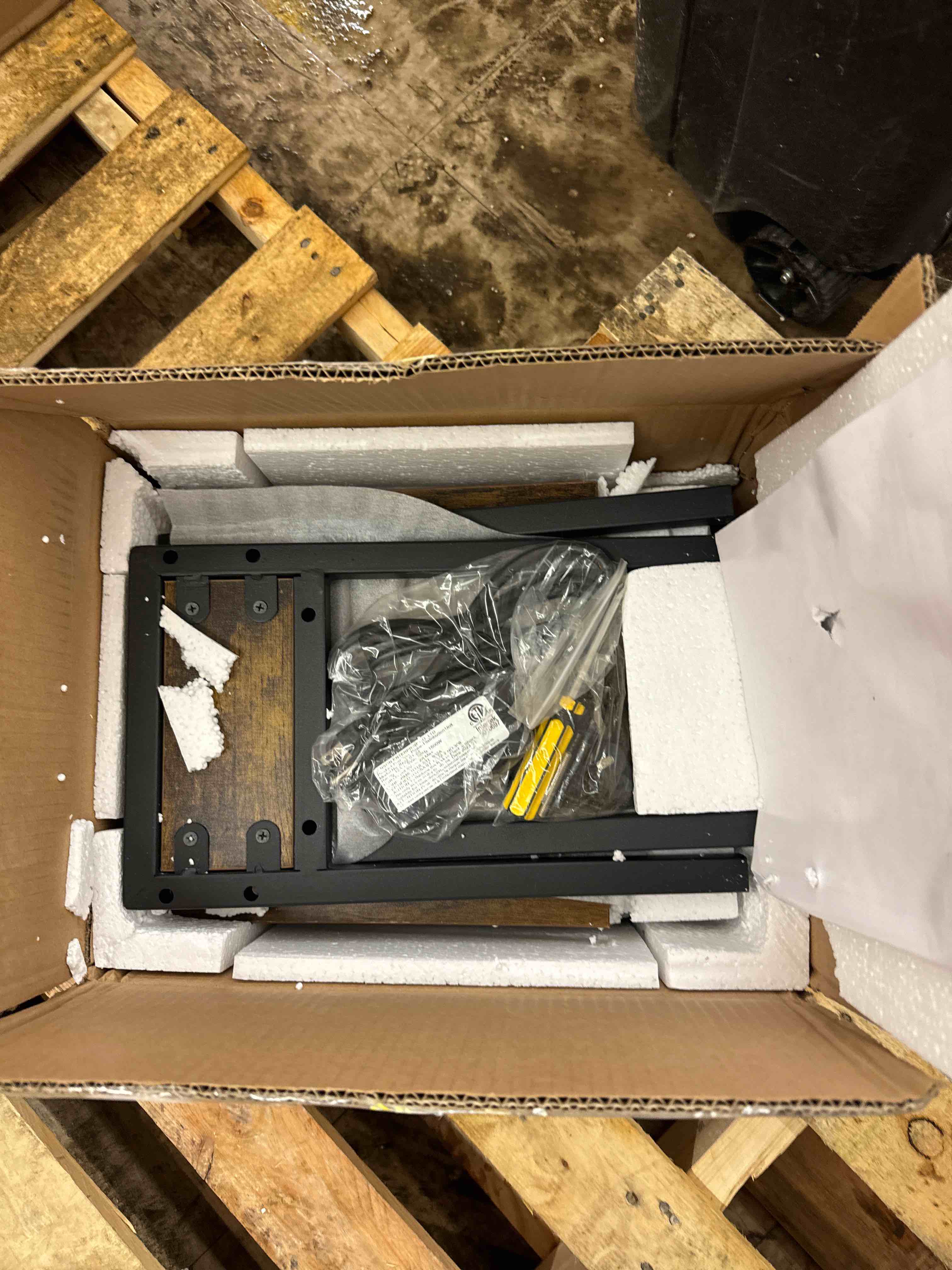 https://s3.amazonaws.com/lotting-images-prod/phillipi/ORG4881210_1709844111042.jpeg