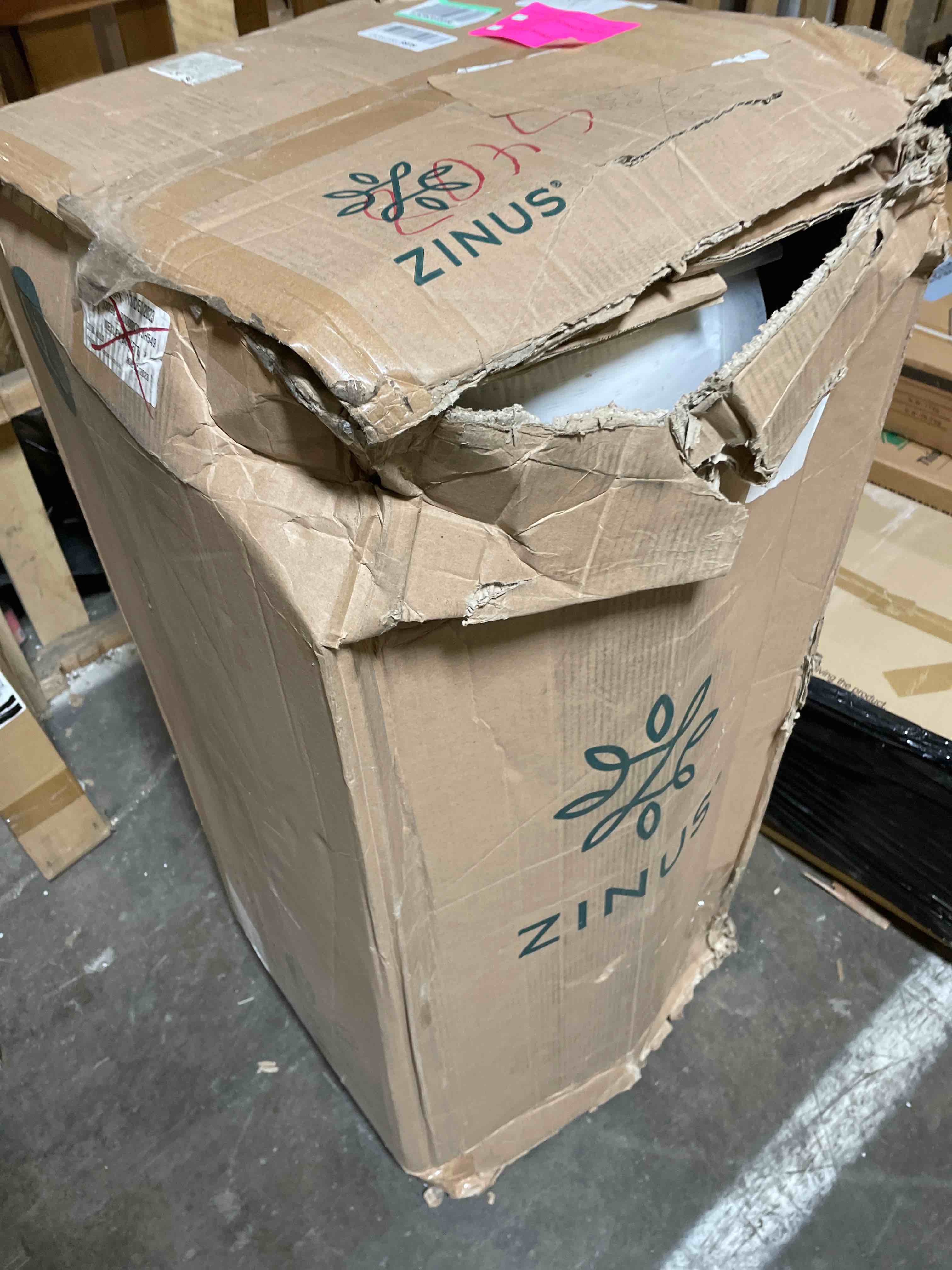 https://s3.amazonaws.com/lotting-images-prod/phillipi/ORG4891561_1709938420999.jpeg