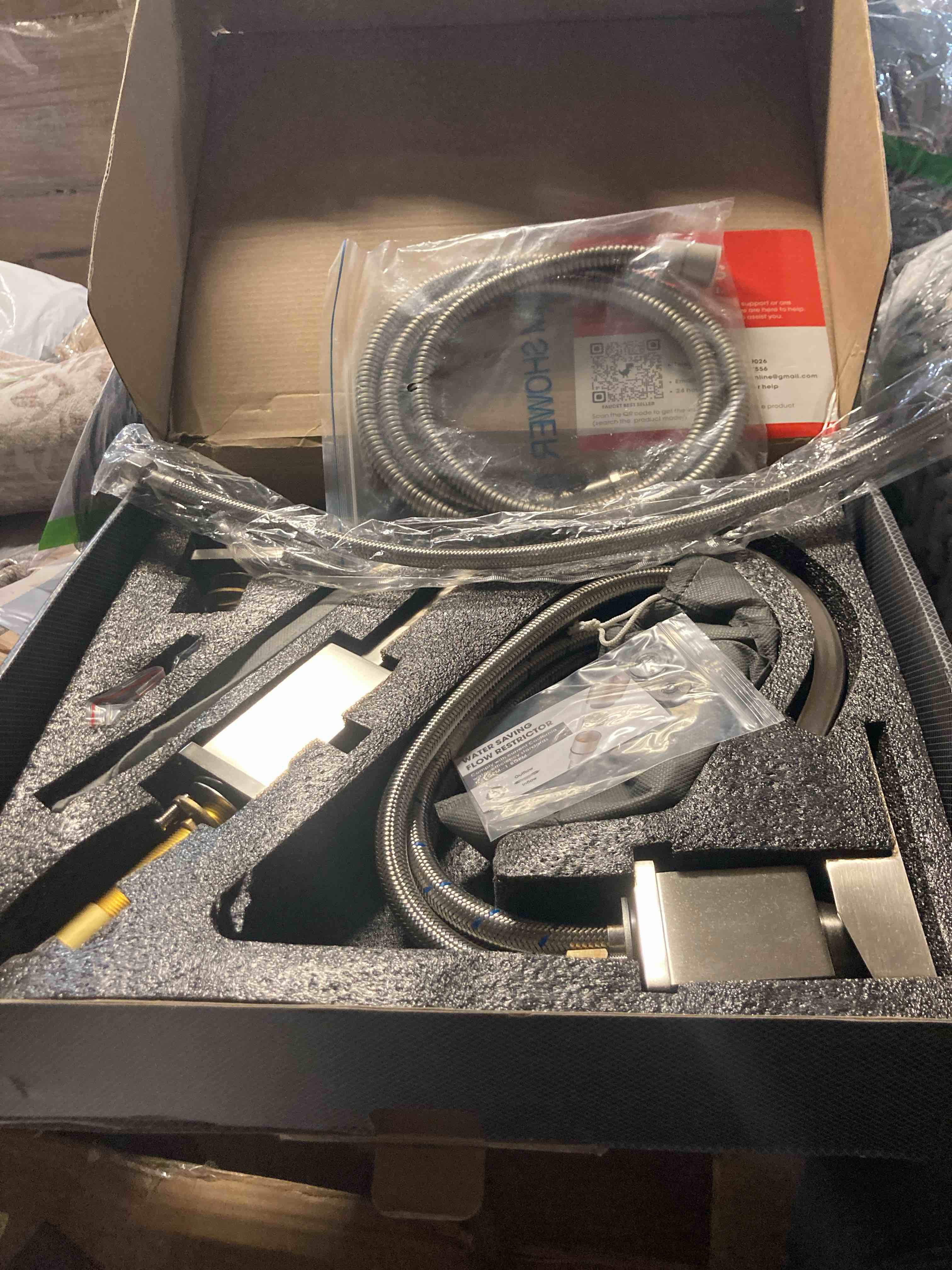 Brass Roman Tub Faucet with Sprayer, Deck Mount Bathtub Faucet with