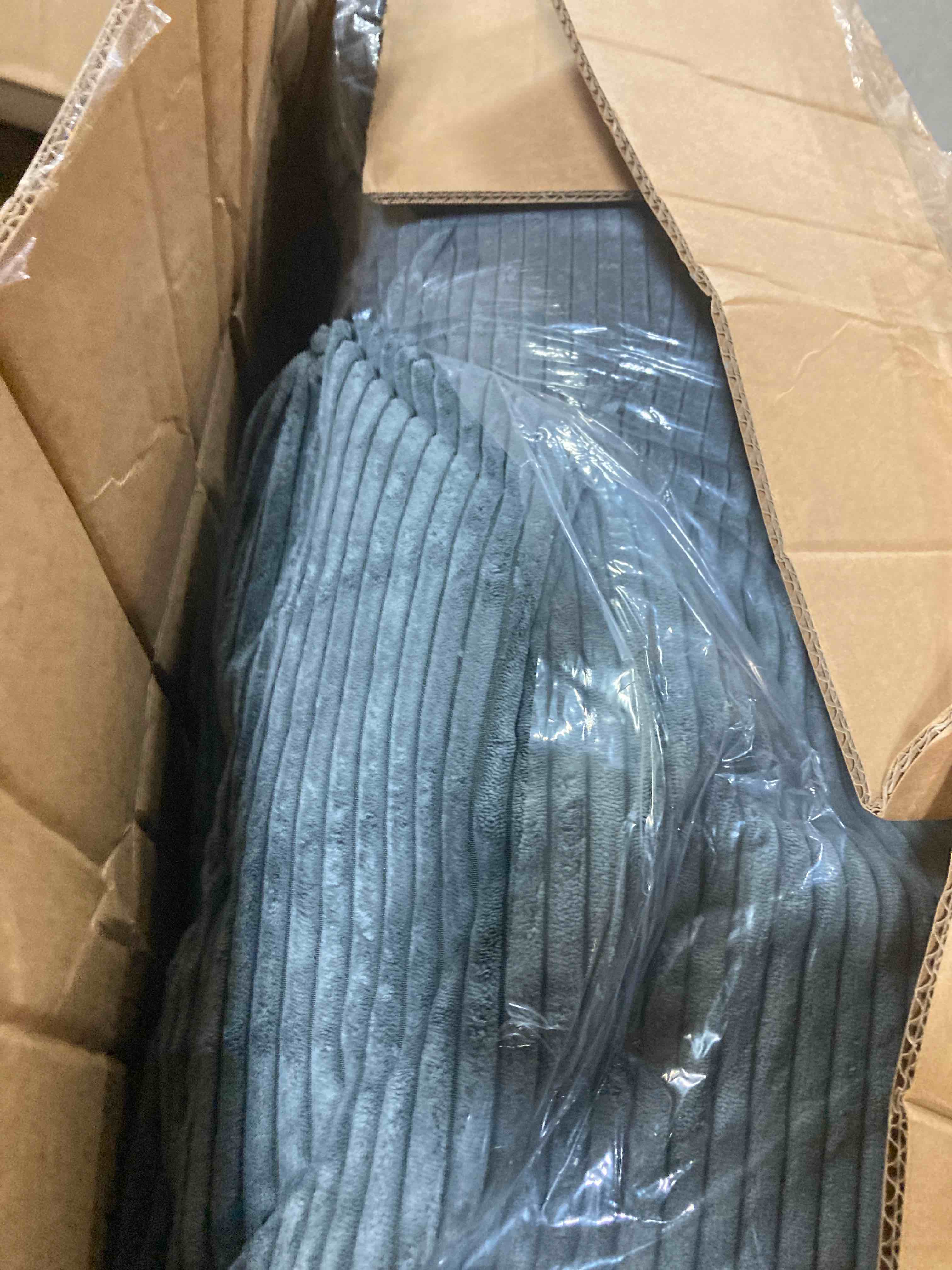 https://s3.amazonaws.com/lotting-images-prod/phillipi/ORG5076138_1730305822359.jpeg