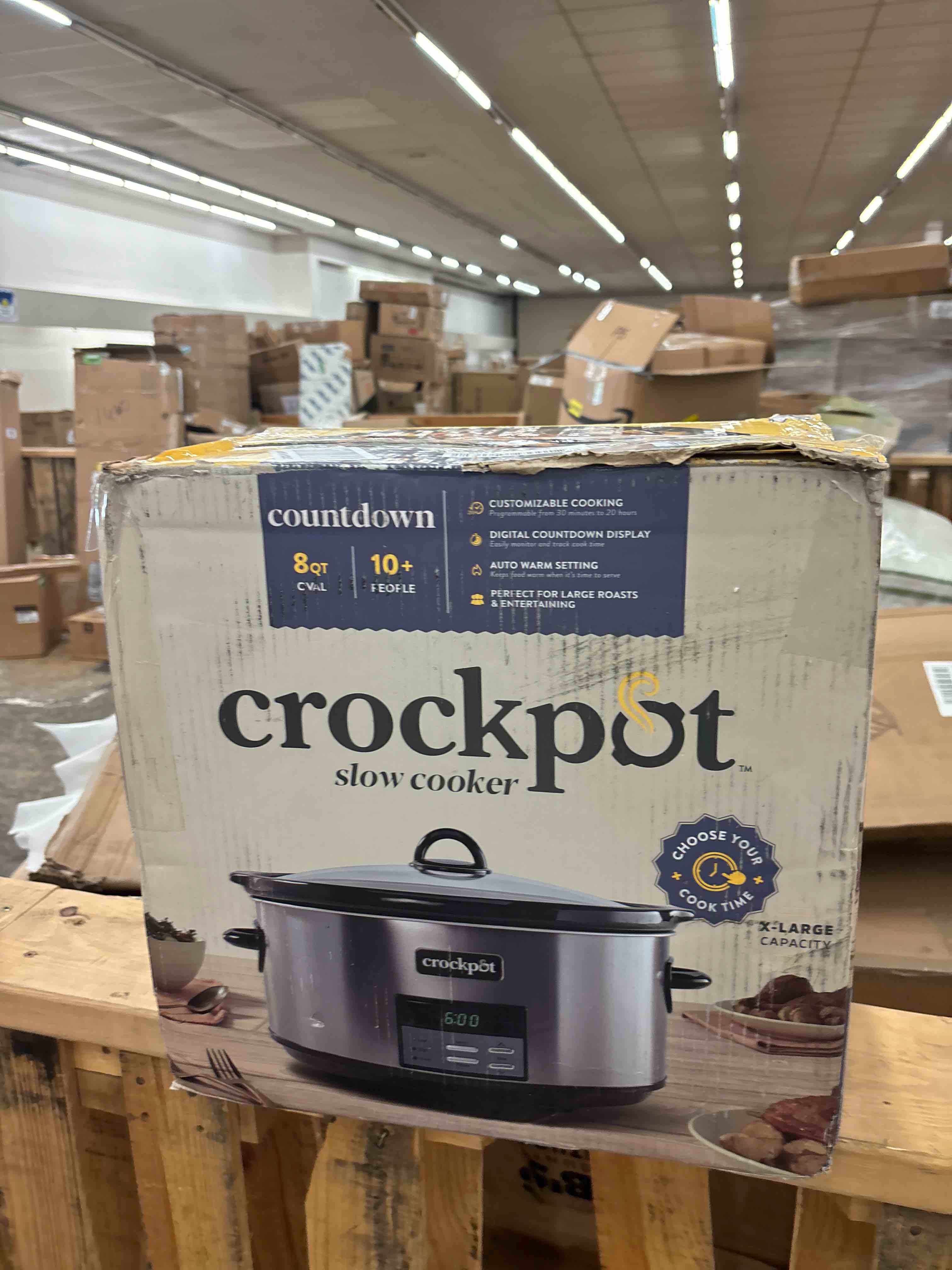 CrockPot Large 8Quart Programmable Slow Cooker with Auto Warm Setting