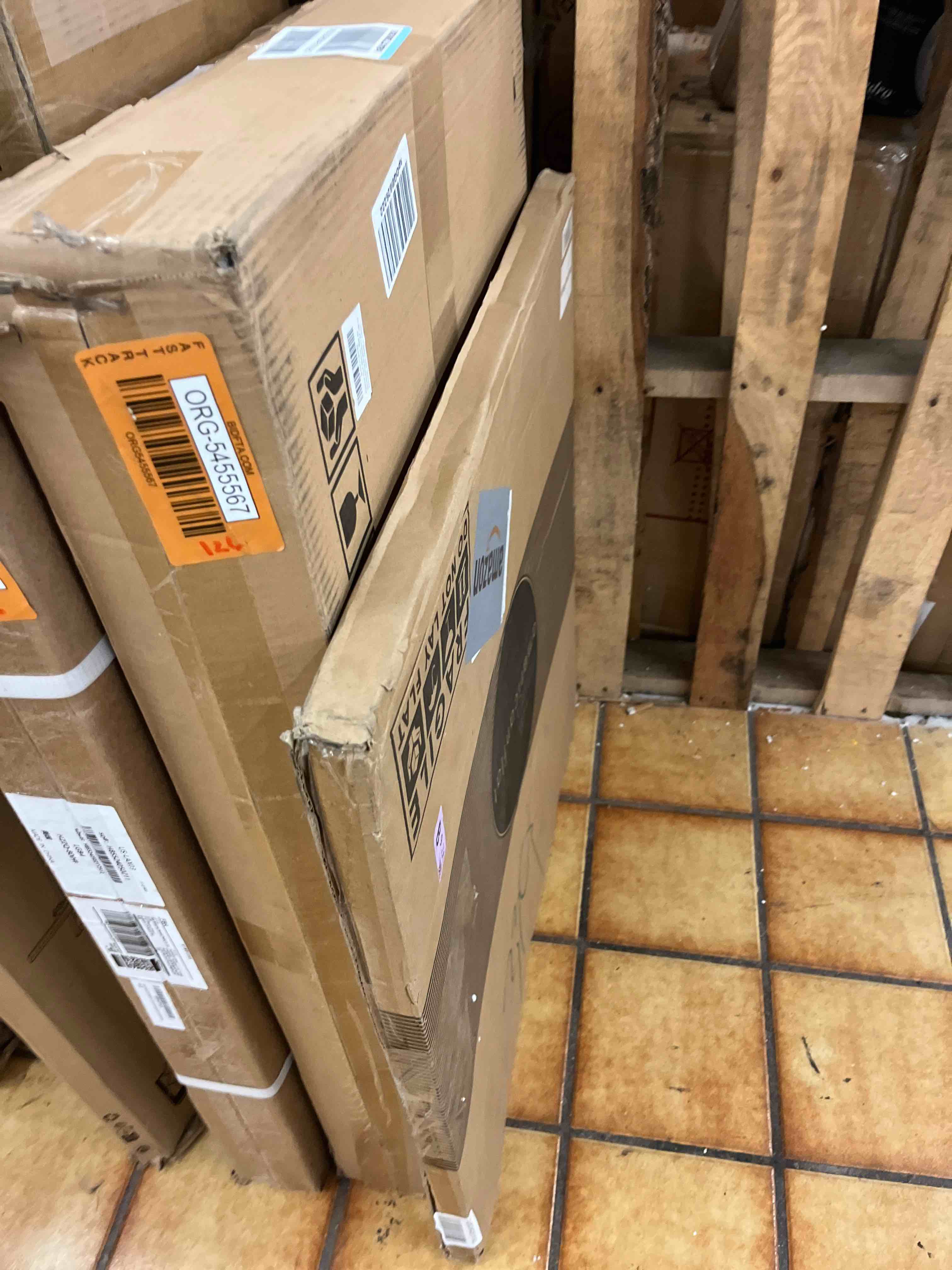 https://s3.amazonaws.com/lotting-images-prod/phillipi/ORG5455579_1731090702068.jpeg