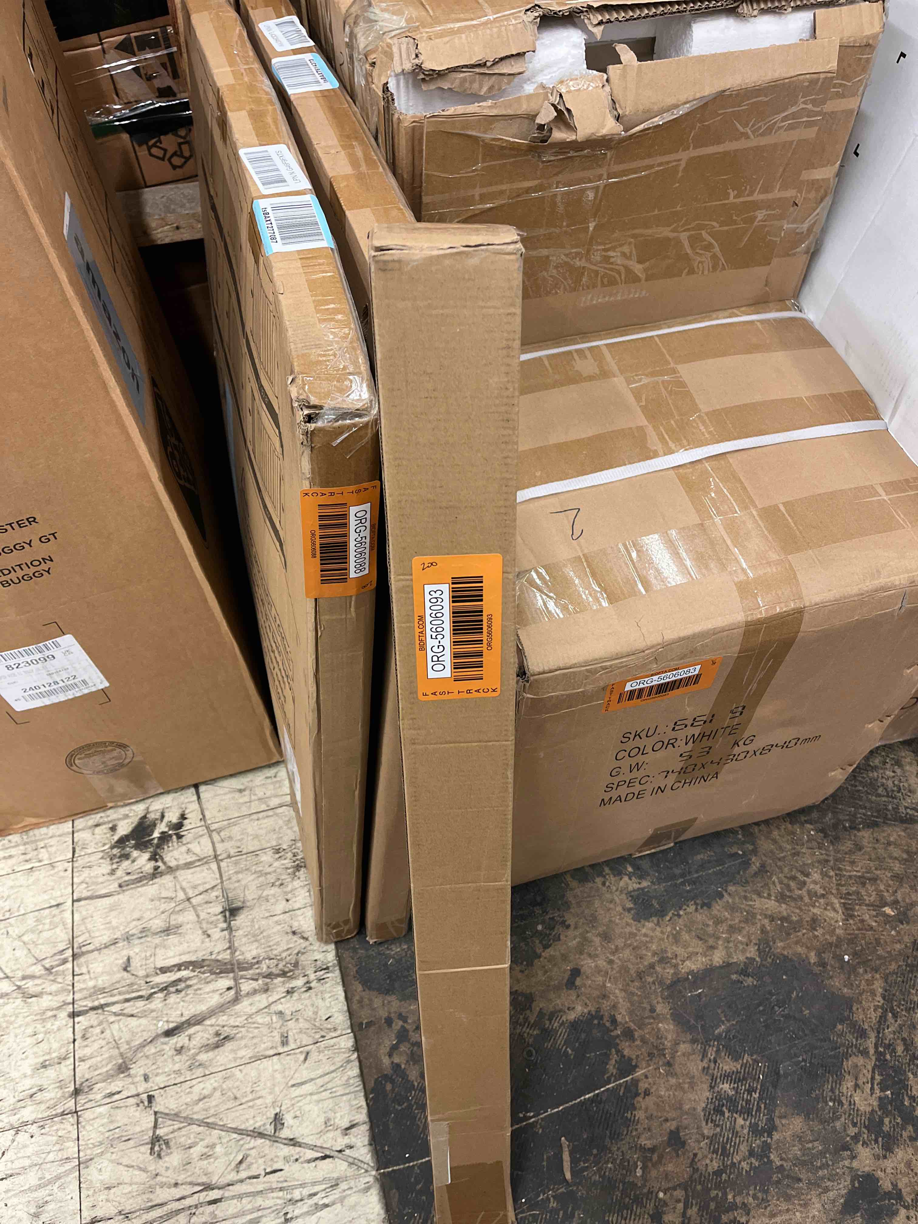https://s3.amazonaws.com/lotting-images-prod/phillipi/ORG5606093_1732031661555.jpeg