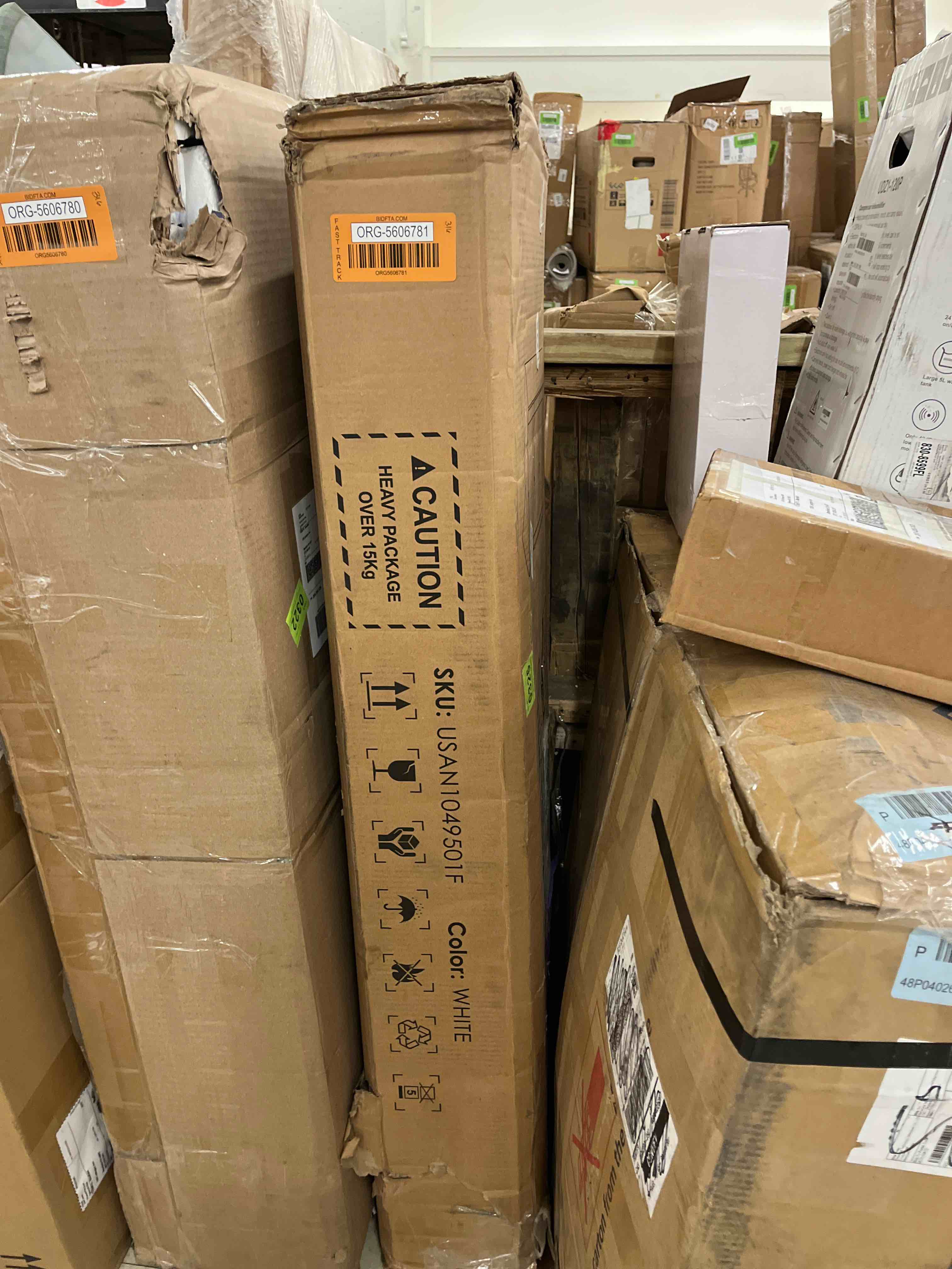 https://s3.amazonaws.com/lotting-images-prod/phillipi/ORG5606781_1733419409390.jpeg