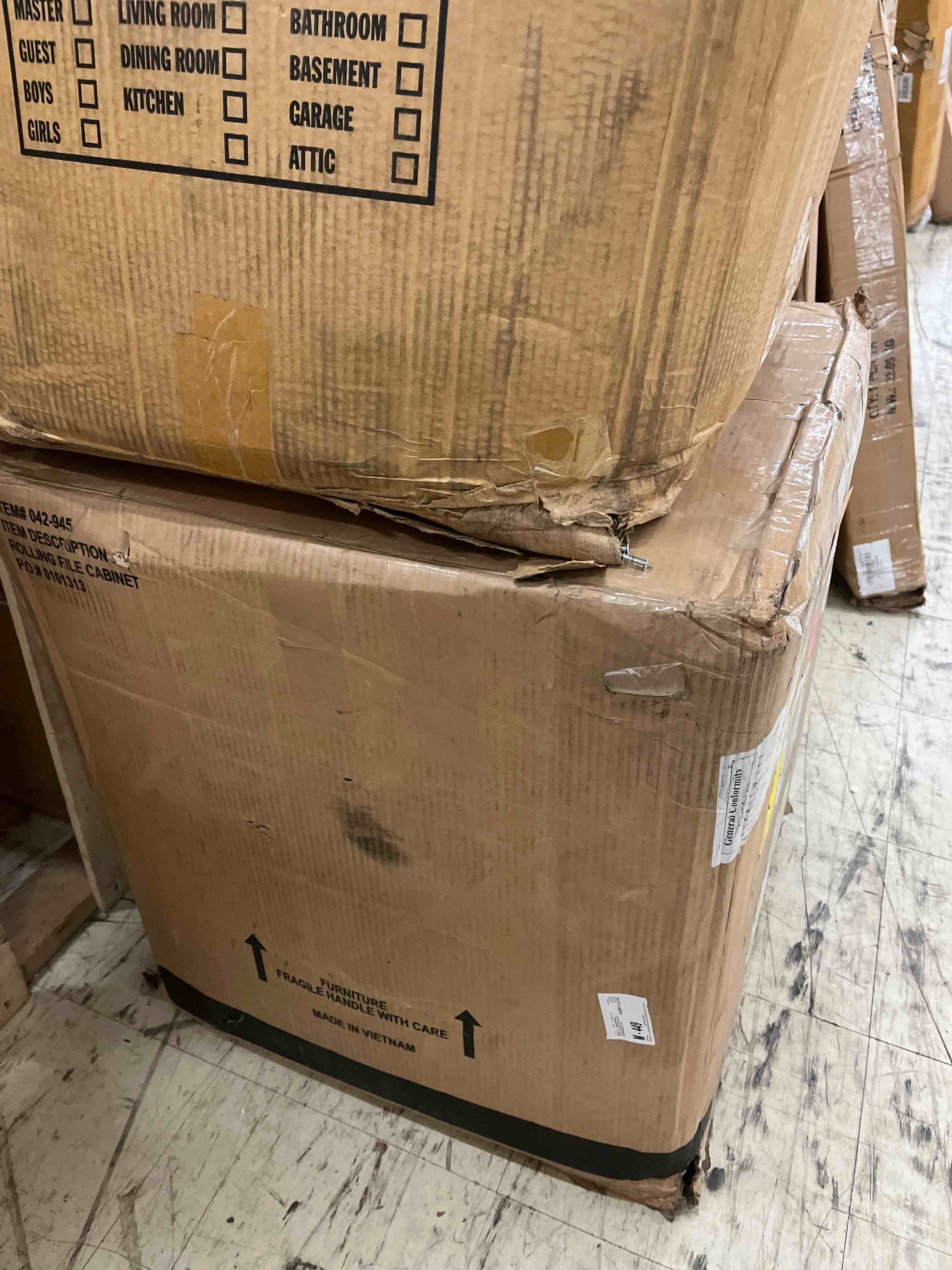 https://s3.amazonaws.com/lotting-images-prod/phillipi/ORG5606795_1733422672667.jpeg