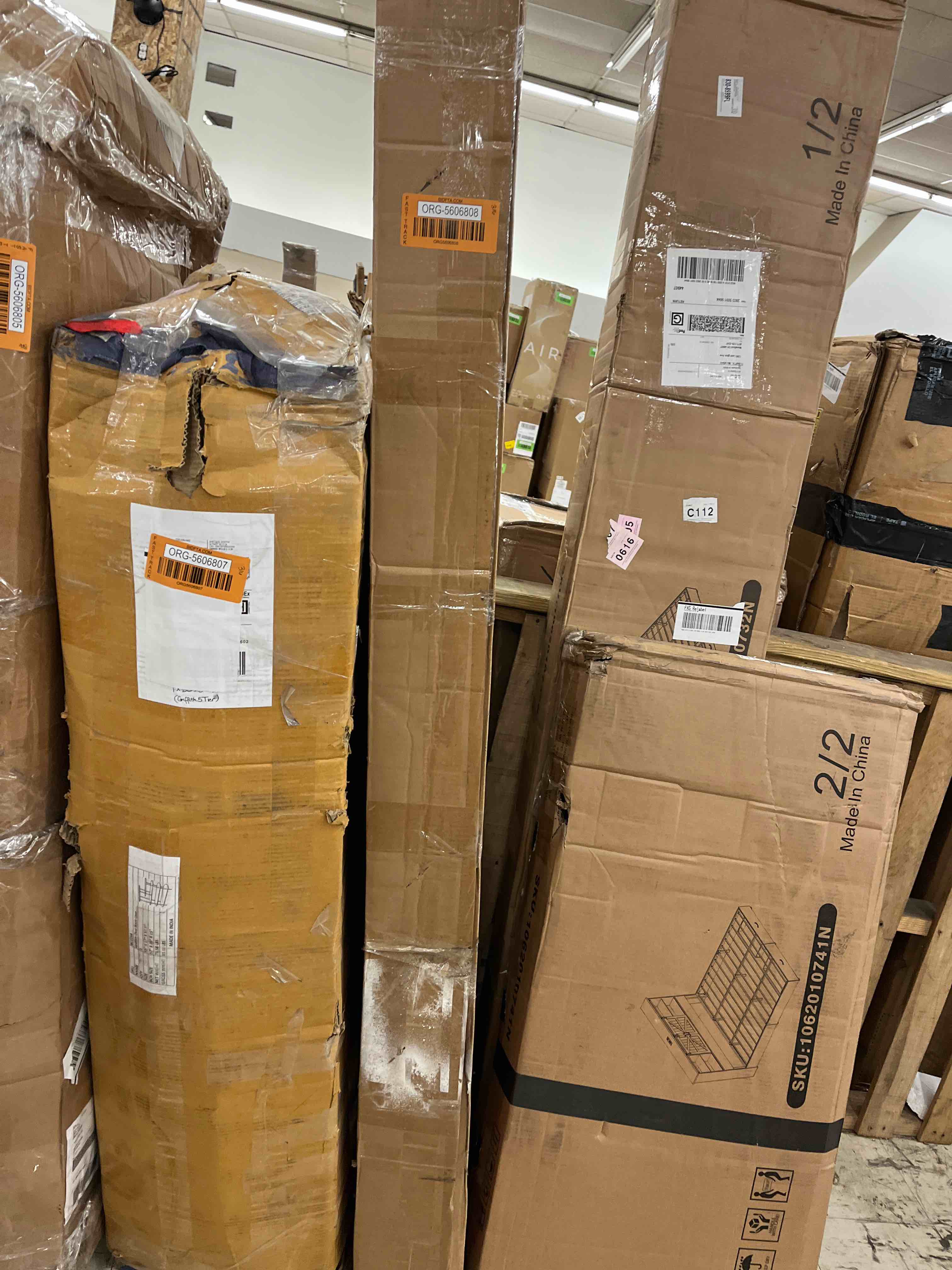 https://s3.amazonaws.com/lotting-images-prod/phillipi/ORG5606808_1733424083361.jpeg