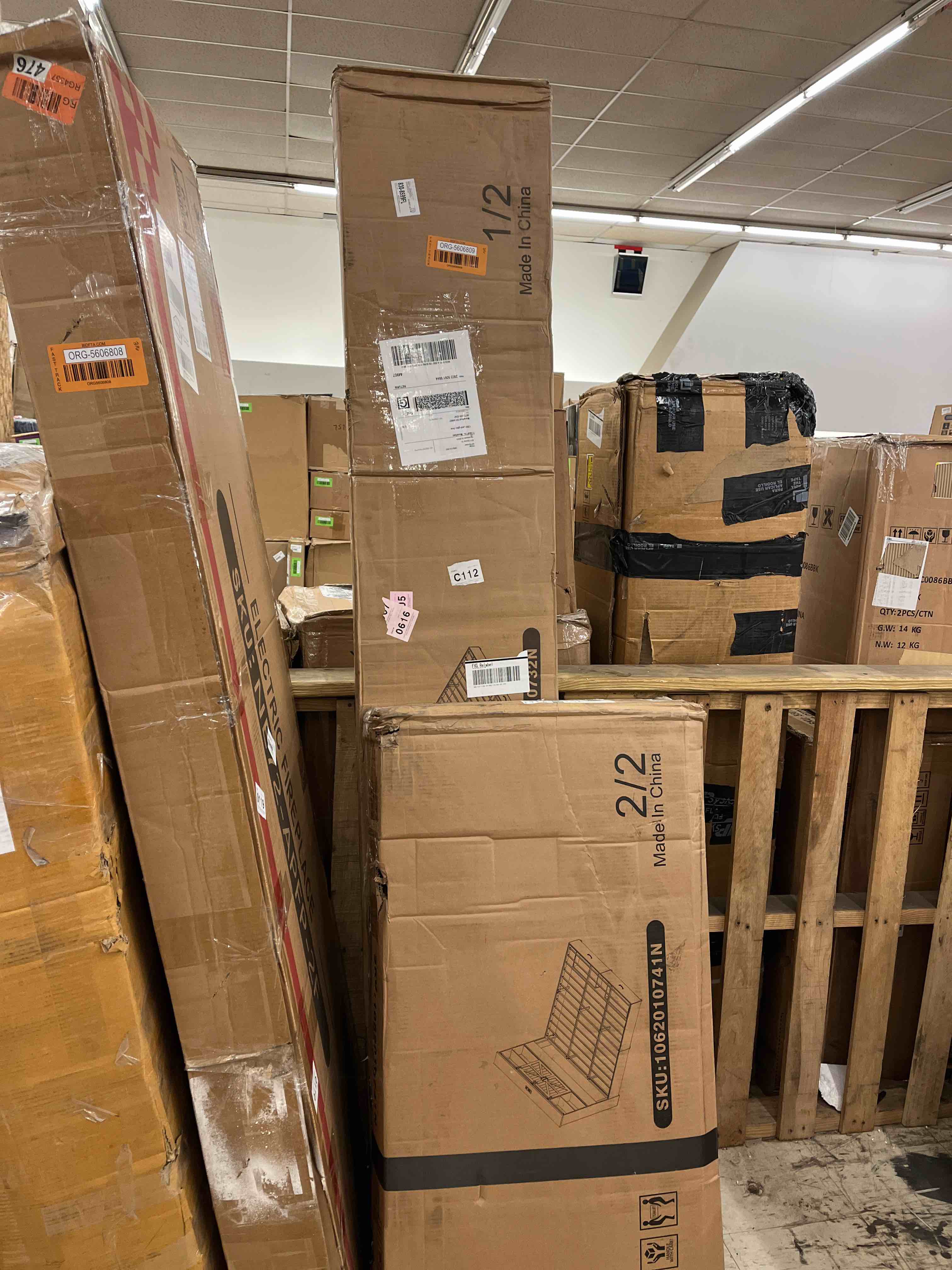 https://s3.amazonaws.com/lotting-images-prod/phillipi/ORG5606809_1733424249672.jpeg