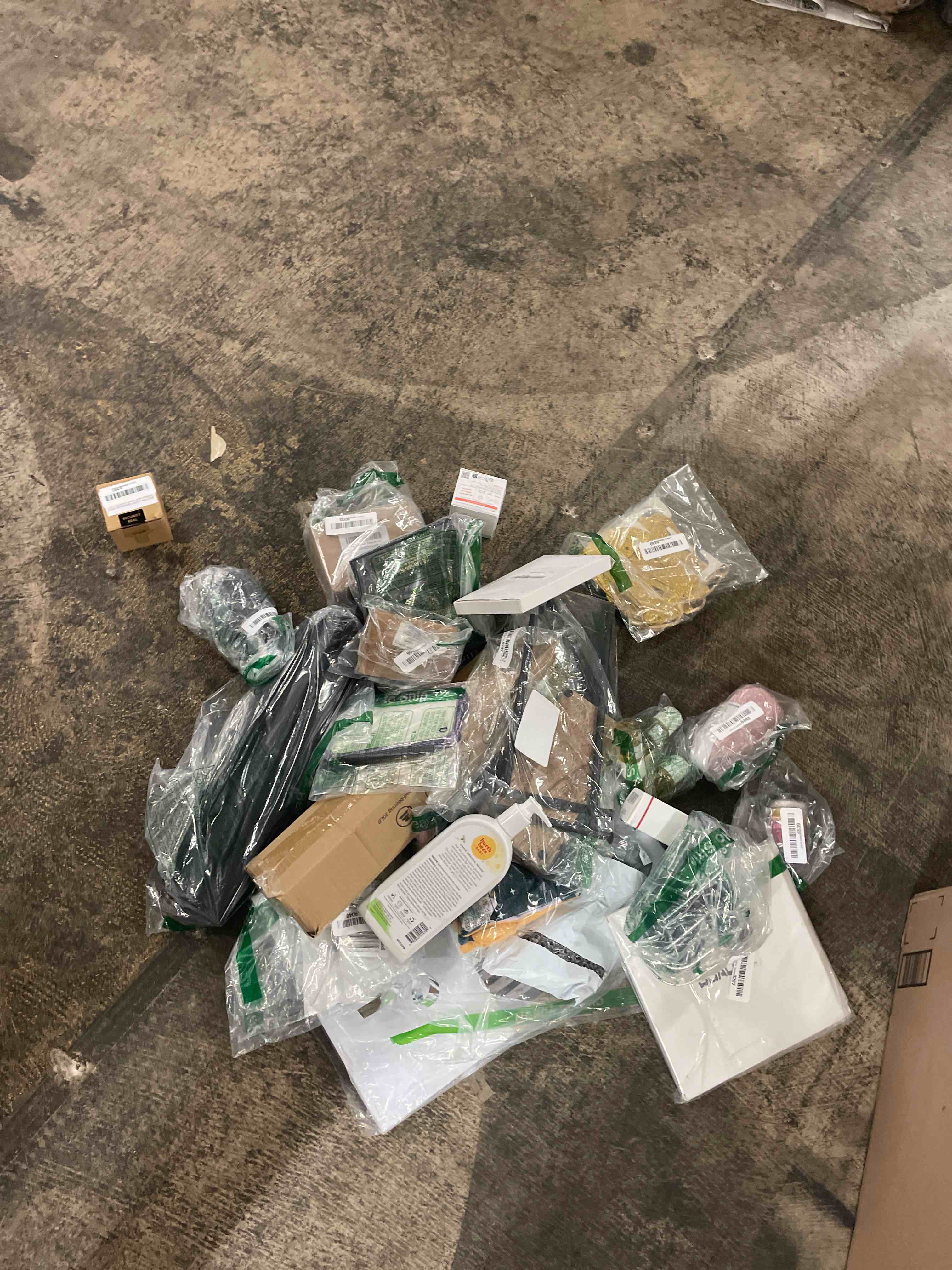 https://s3.amazonaws.com/lotting-images-prod/phillipi/ORG5608352_1755505396820.jpeg
