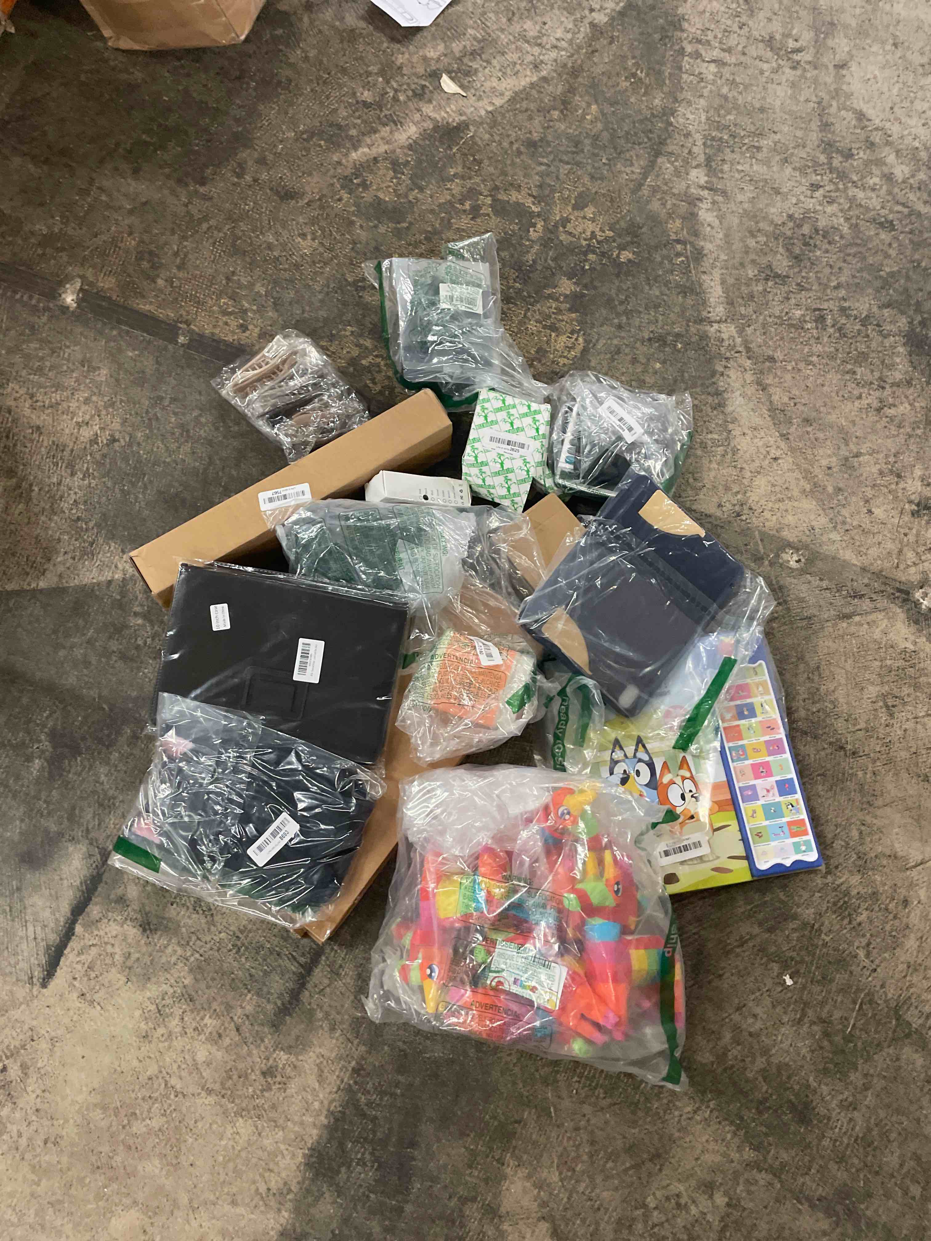 https://s3.amazonaws.com/lotting-images-prod/phillipi/ORG5608357_1755504350139.jpeg