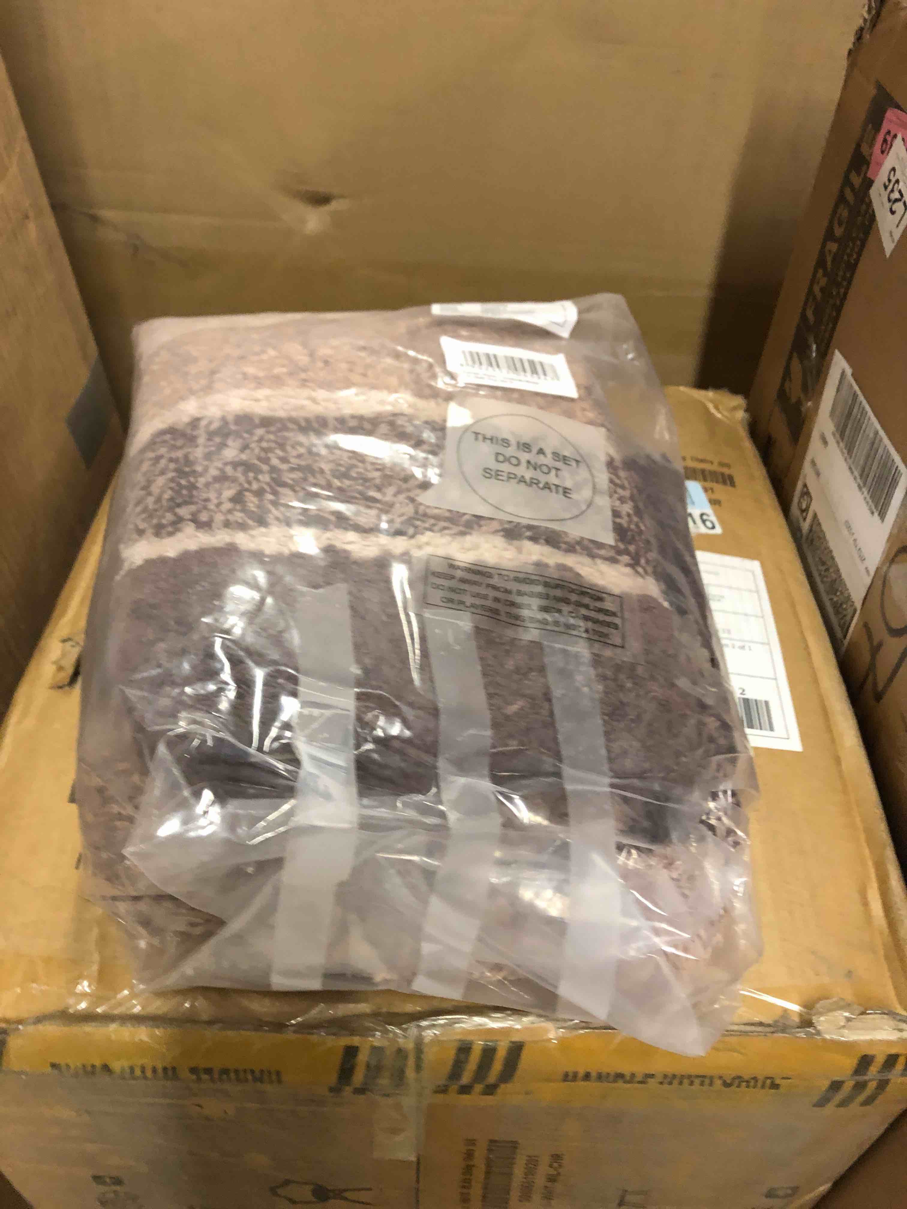 https://s3.amazonaws.com/lotting-images-prod/phillipi/ORG5828113_1718120267766.jpeg
