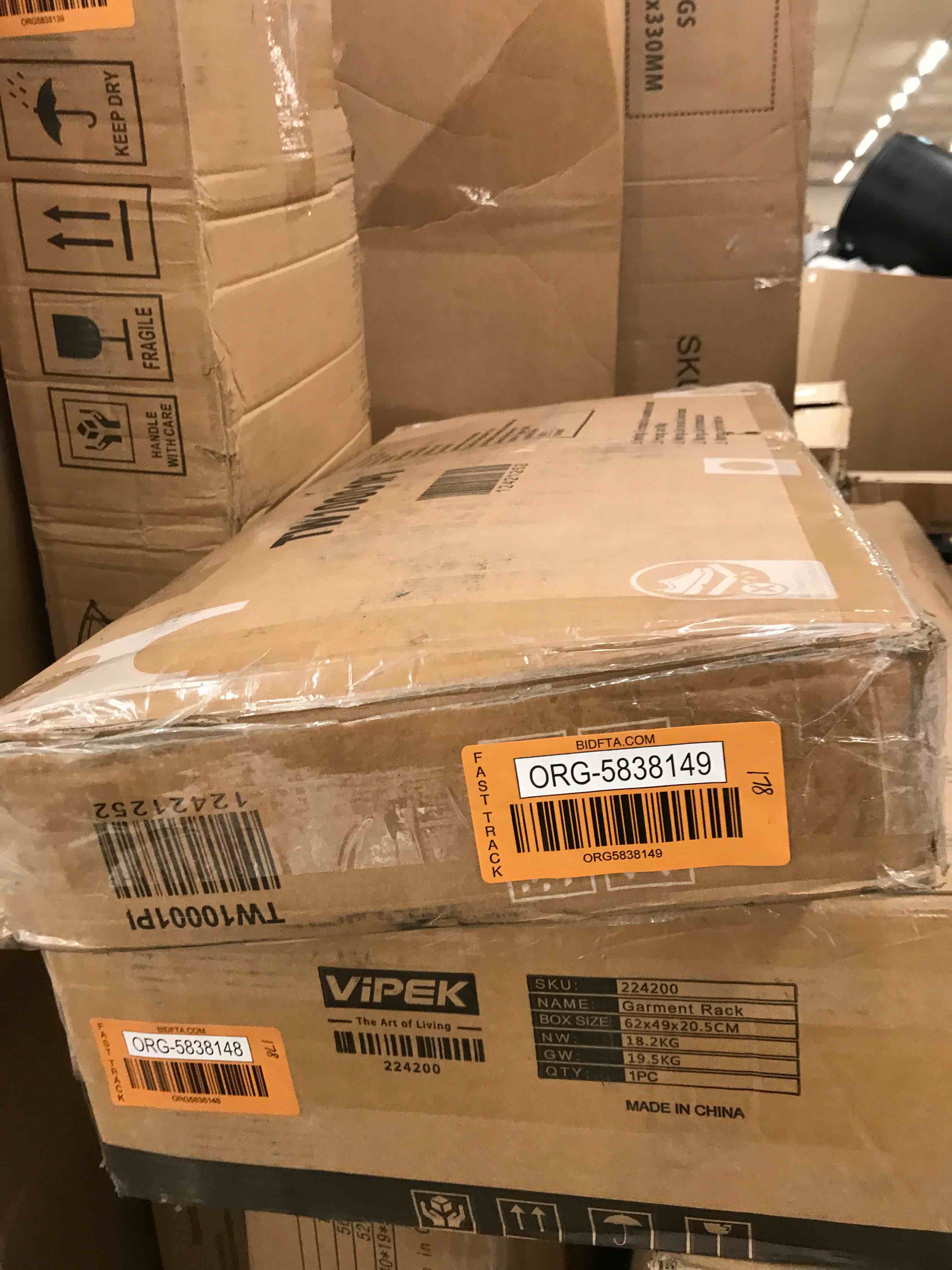 https://s3.amazonaws.com/lotting-images-prod/phillipi/ORG5838149_1718577838464.jpeg