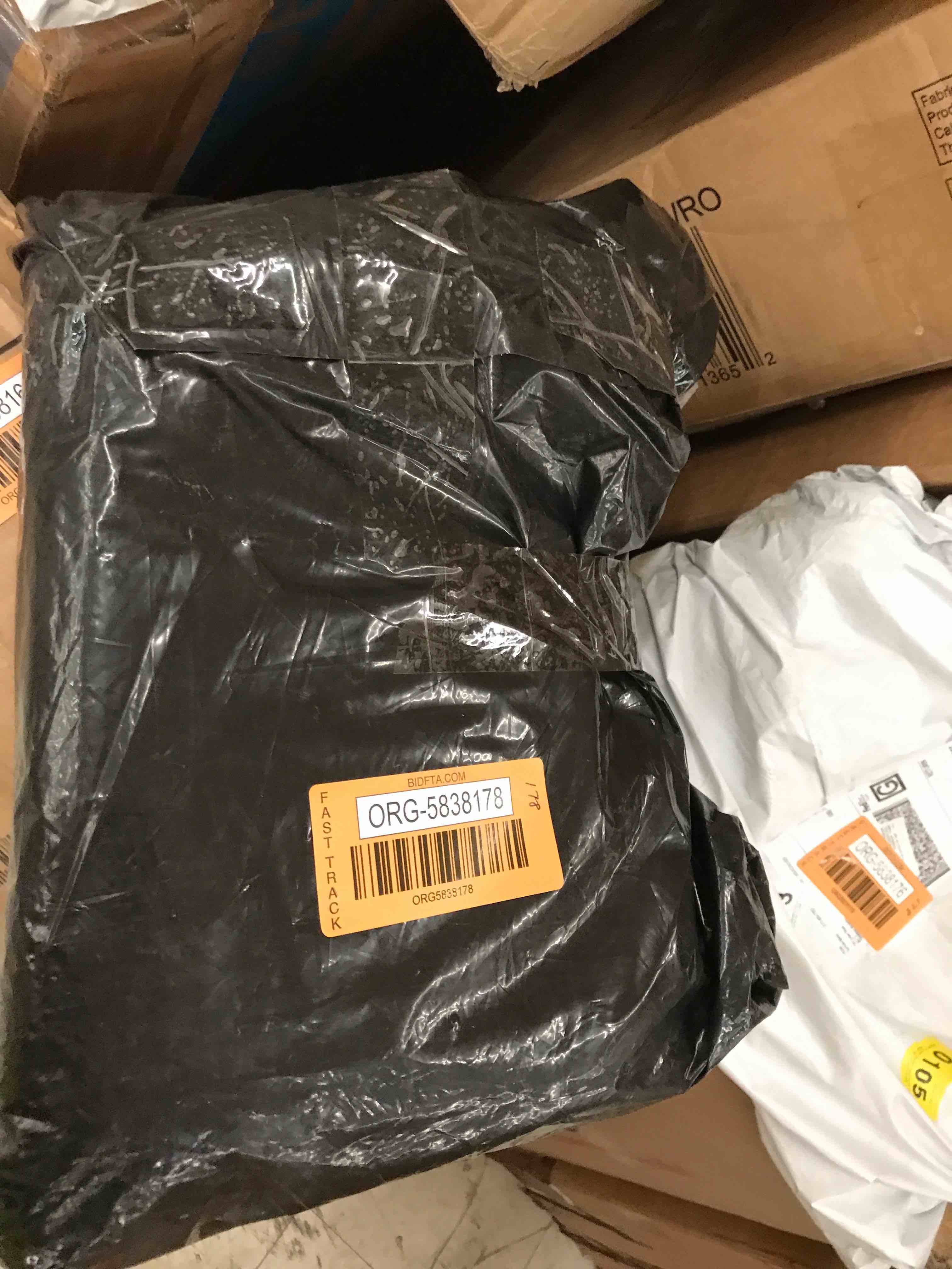 https://s3.amazonaws.com/lotting-images-prod/phillipi/ORG5838178_1718581901204.jpeg