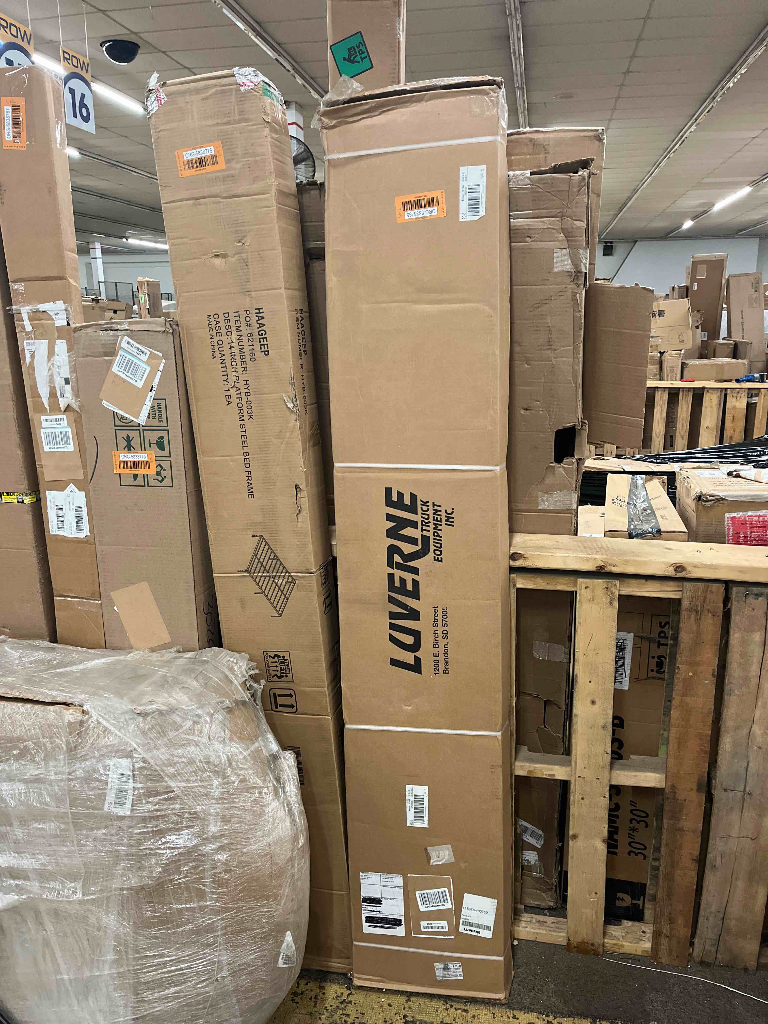 https://s3.amazonaws.com/lotting-images-prod/phillipi/ORG5838785_1712810674182.jpeg