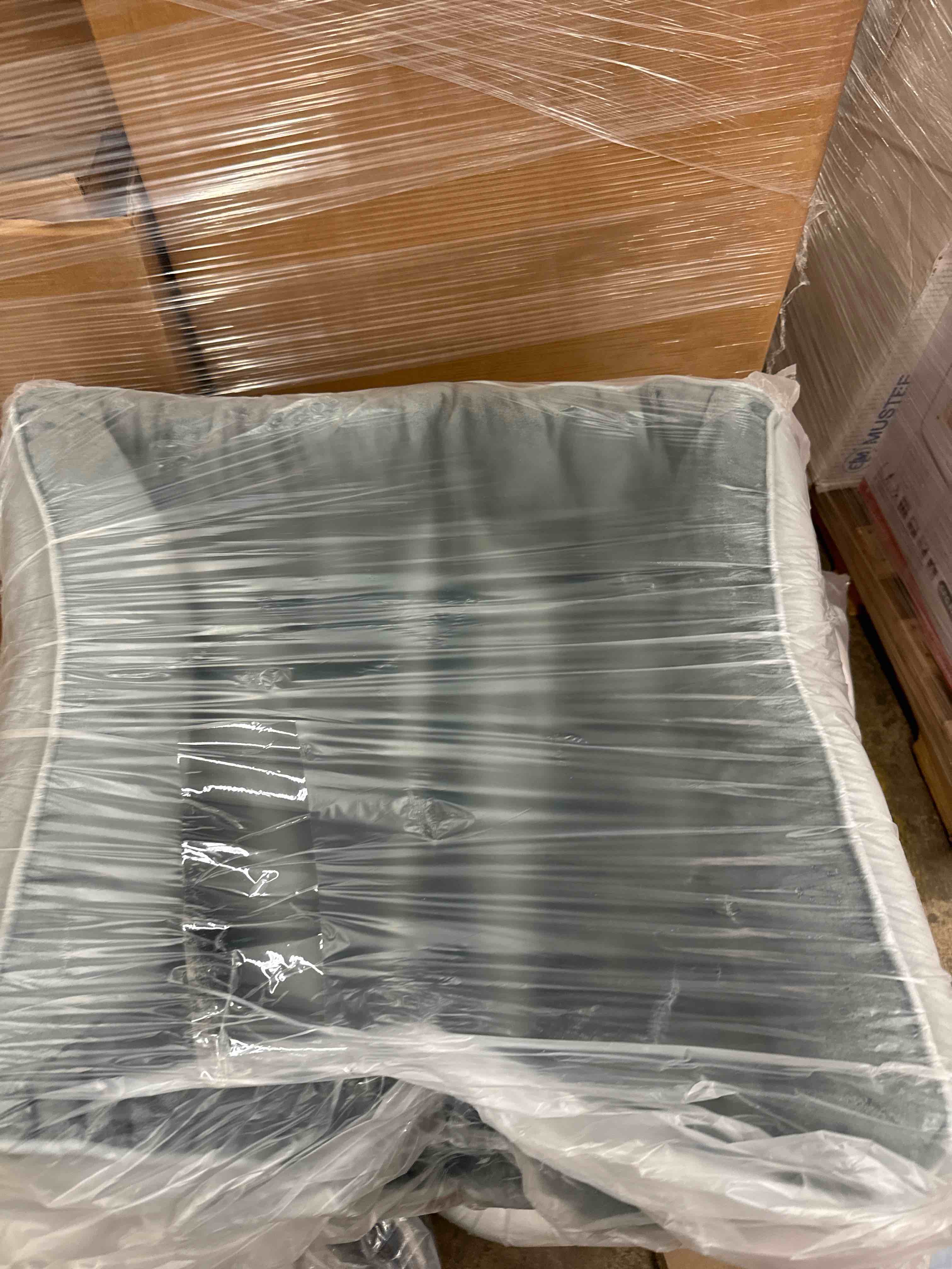 https://s3.amazonaws.com/lotting-images-prod/phillipi/ORG6086624_1716400191786.jpeg