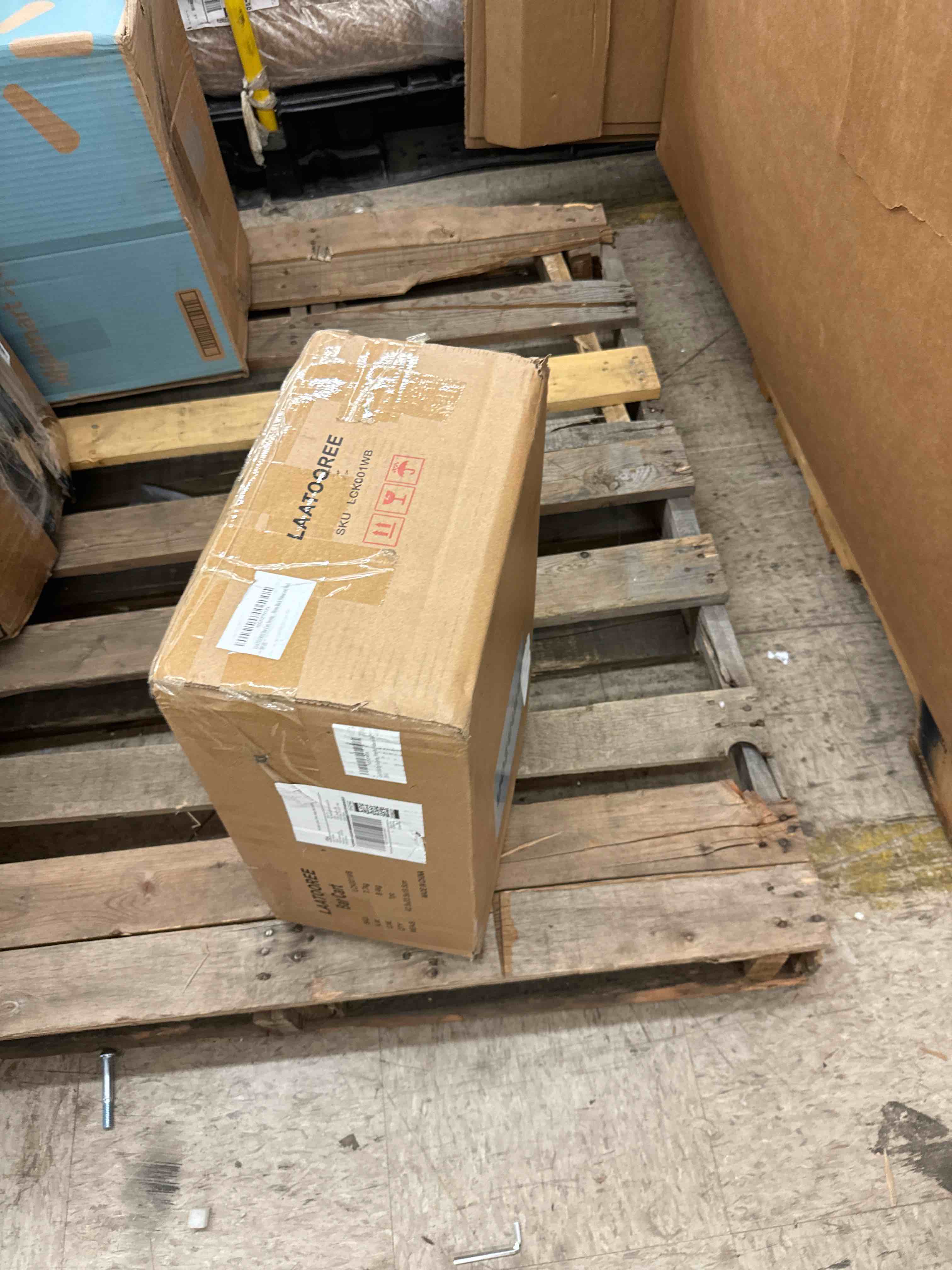 https://s3.amazonaws.com/lotting-images-prod/phillipi/ORG6086635_1716914539382.jpeg