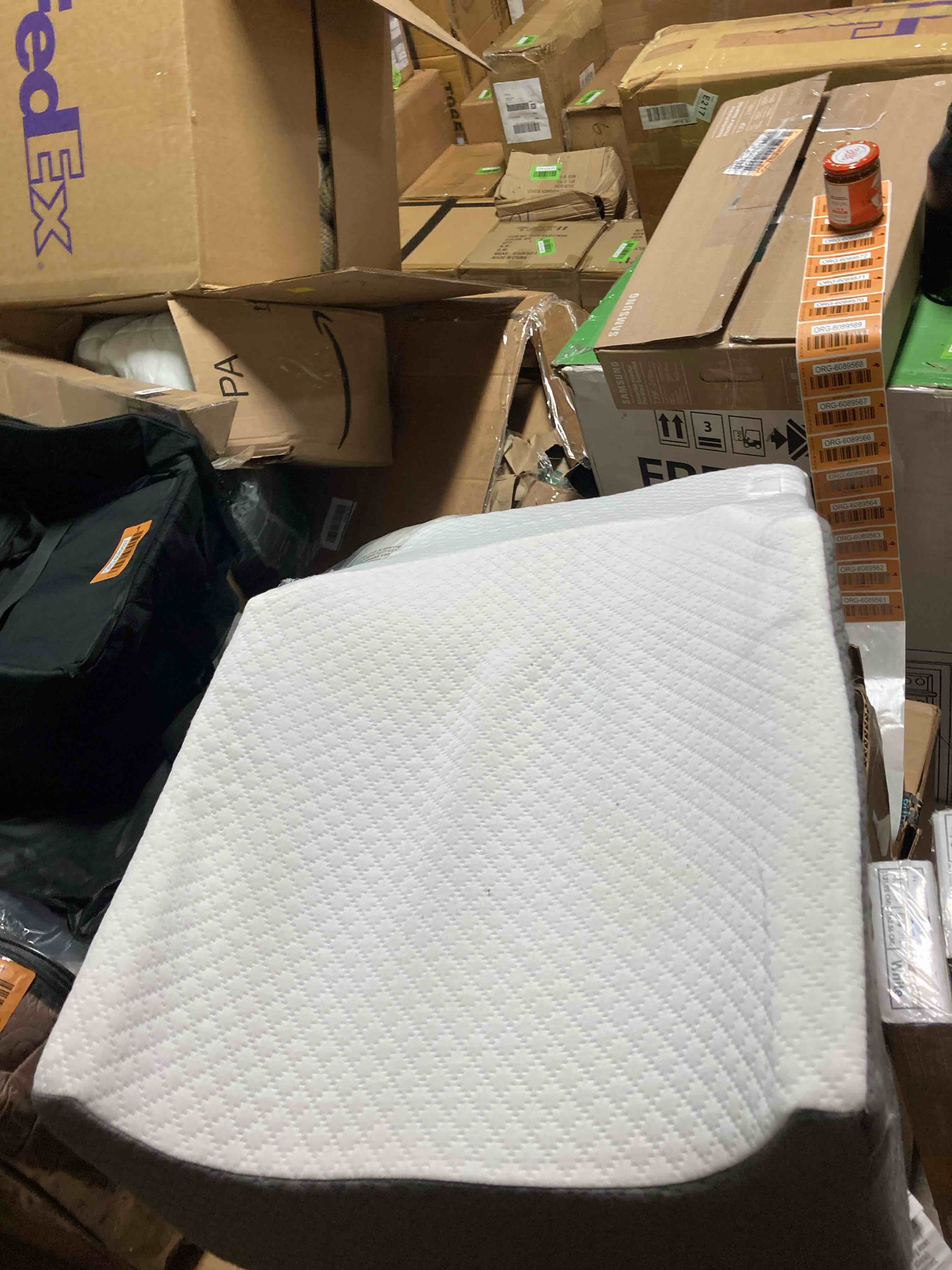 https://s3.amazonaws.com/lotting-images-prod/phillipi/ORG6089561_1715198204327.jpeg