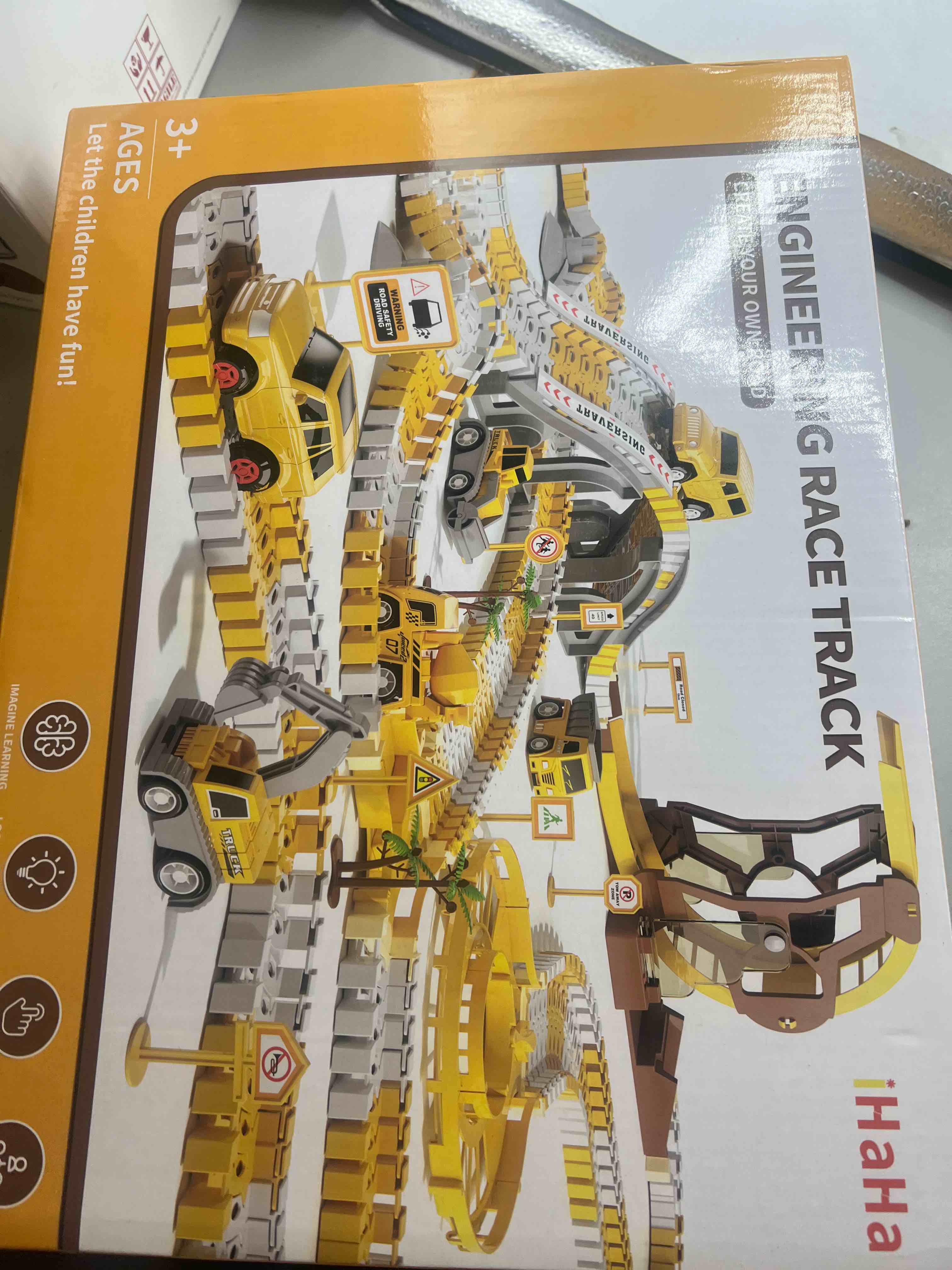 https://s3.amazonaws.com/lotting-images-prod/phillipi/ORG6440596_1719331232010.jpeg
